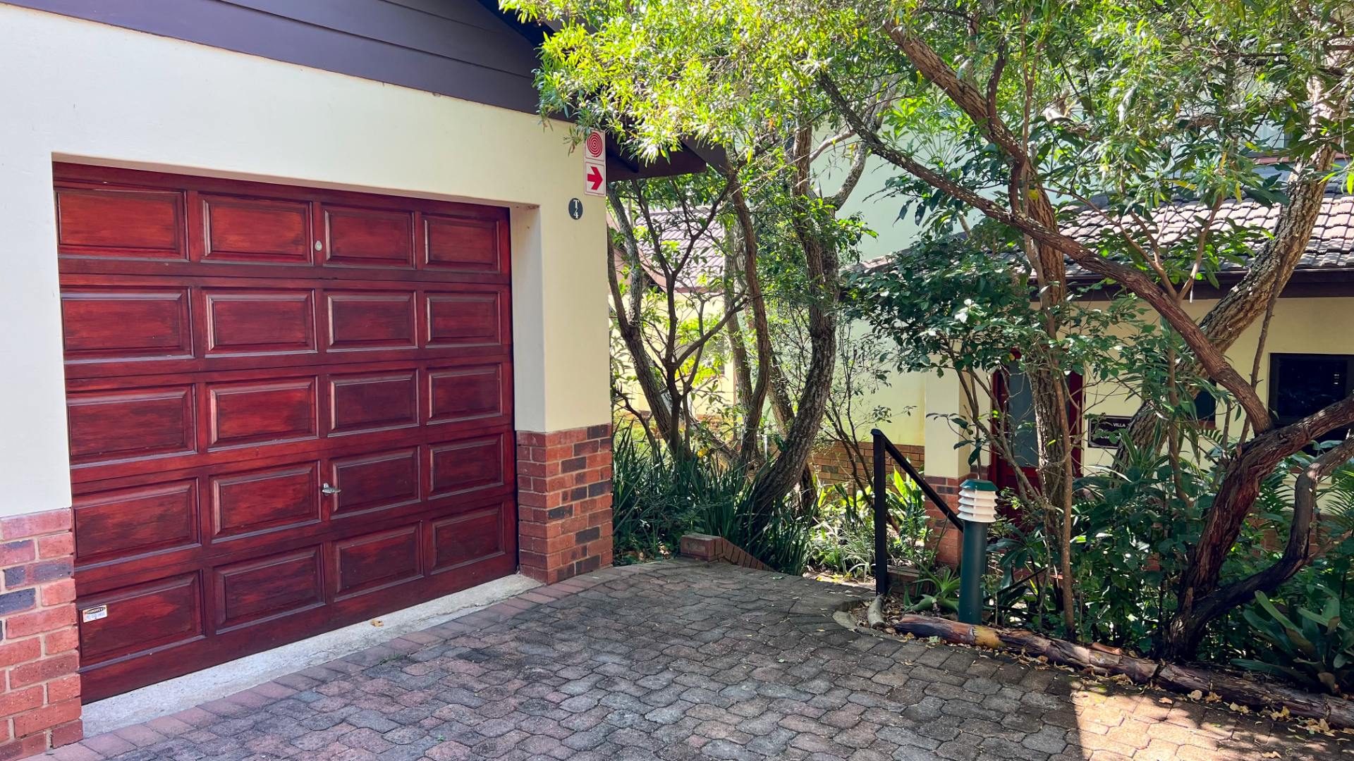 3 Bedroom Townhouse For Sale in Selbourne Golf Estate RE/MAX™ of