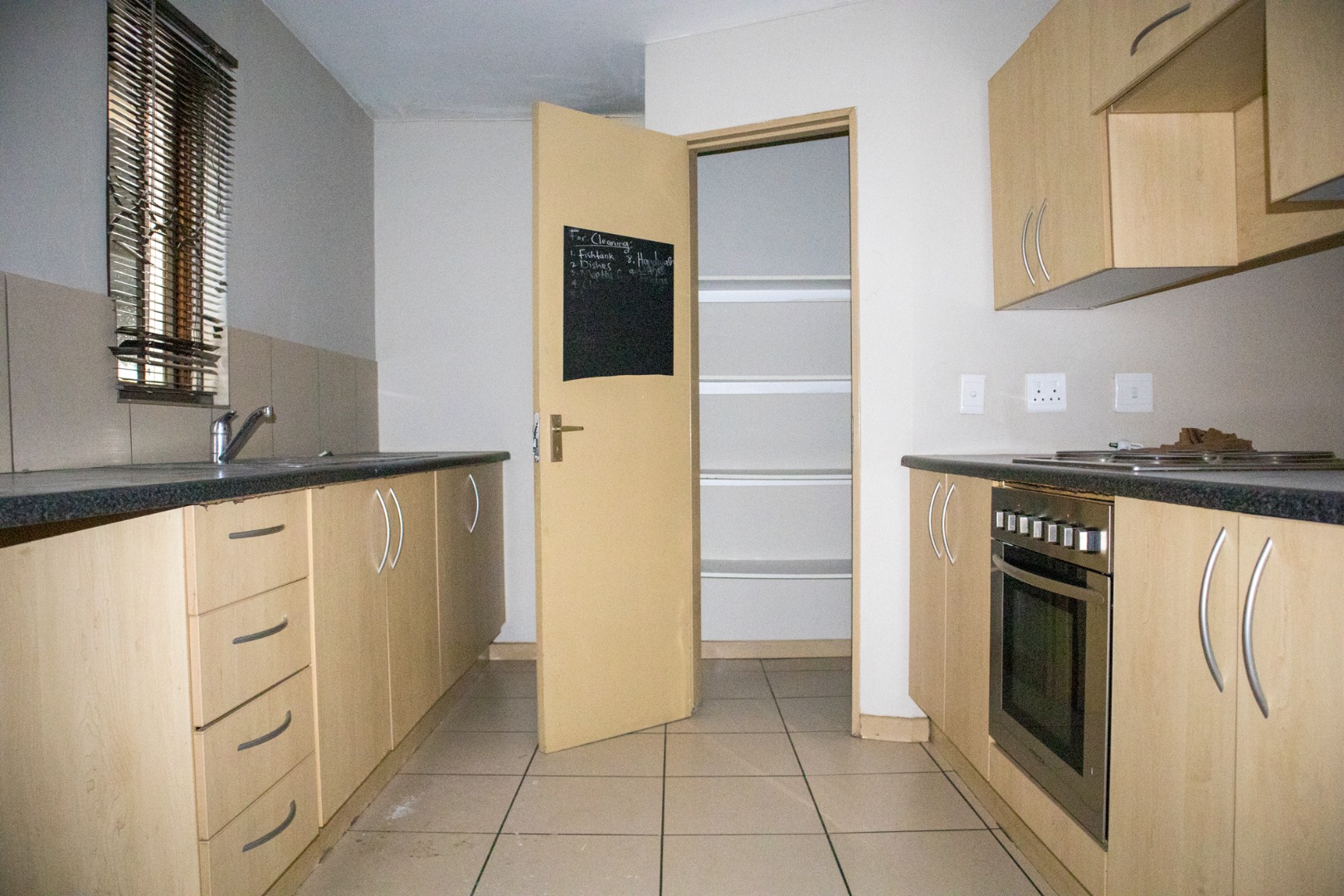 2 Bedroom Townhouse To Rent in Waterfall Heights RE/MAX™ of Southern