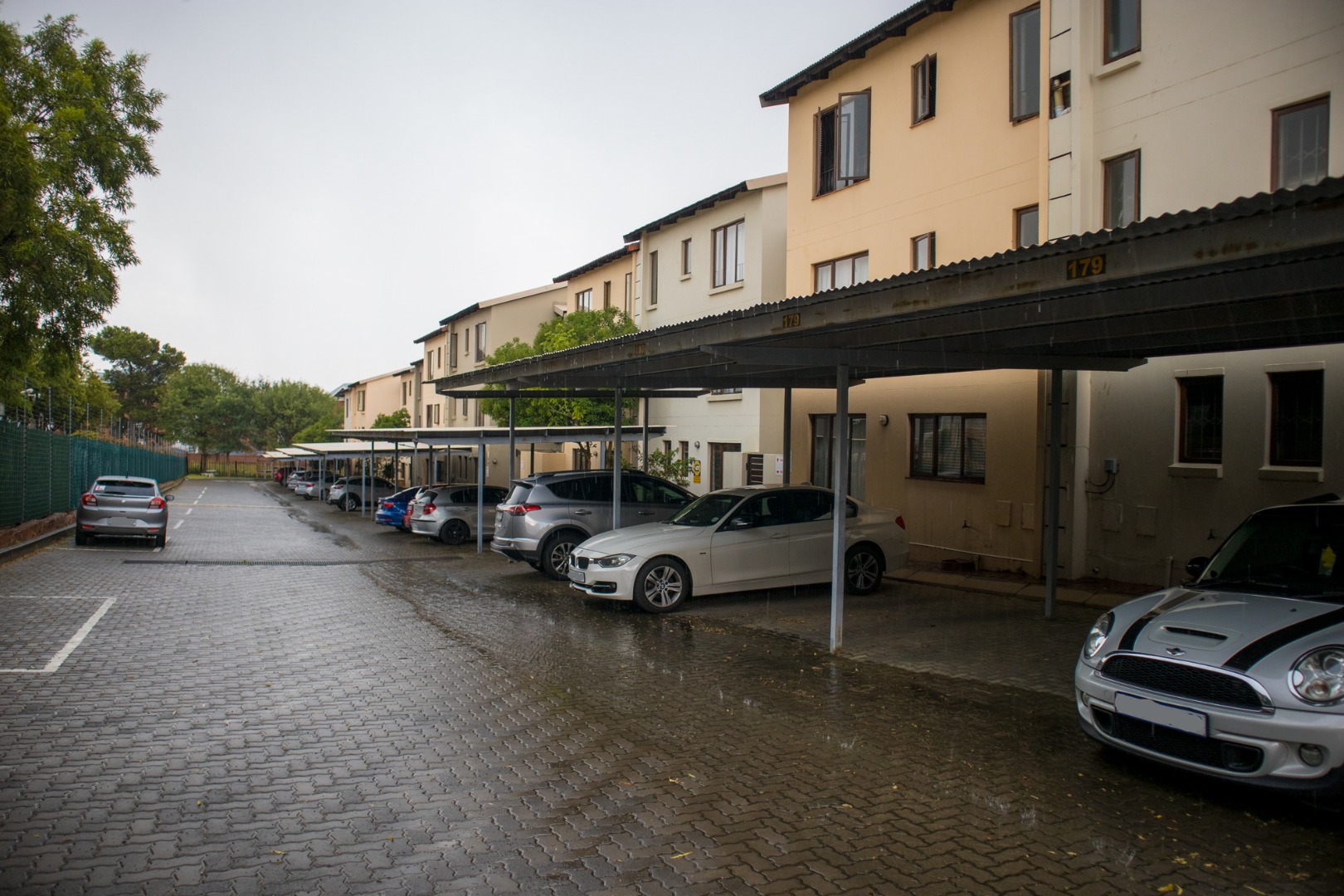 2 Bedroom Townhouse To Rent in Waterfall Heights RE/MAX™ of Southern