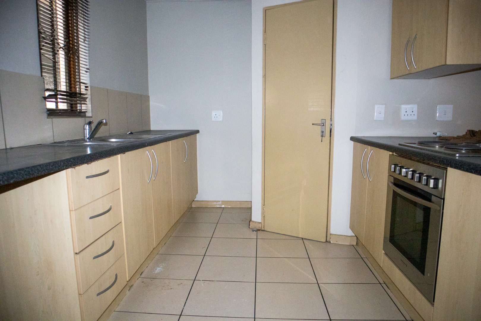 2 Bedroom Townhouse To Rent in Waterfall Heights RE/MAX™ of Southern