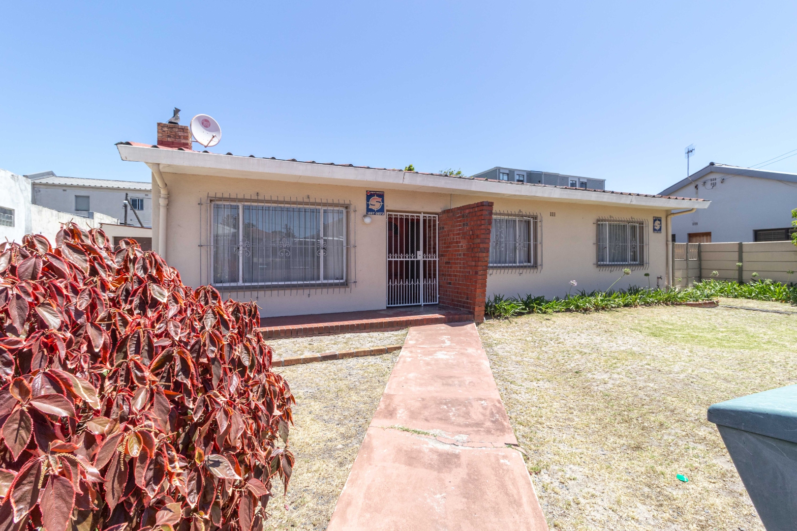 3 Bedroom House For Sale in Crawford RE/MAX™ of Southern Africa