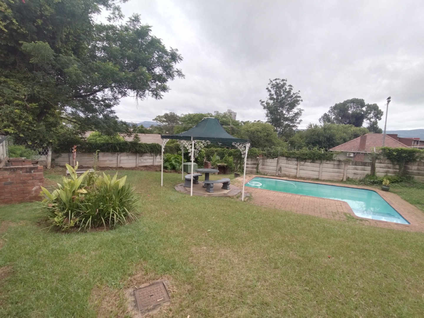 2 Bedroom Apartment / Flat For Sale in Scottsville RE/MAX™ of