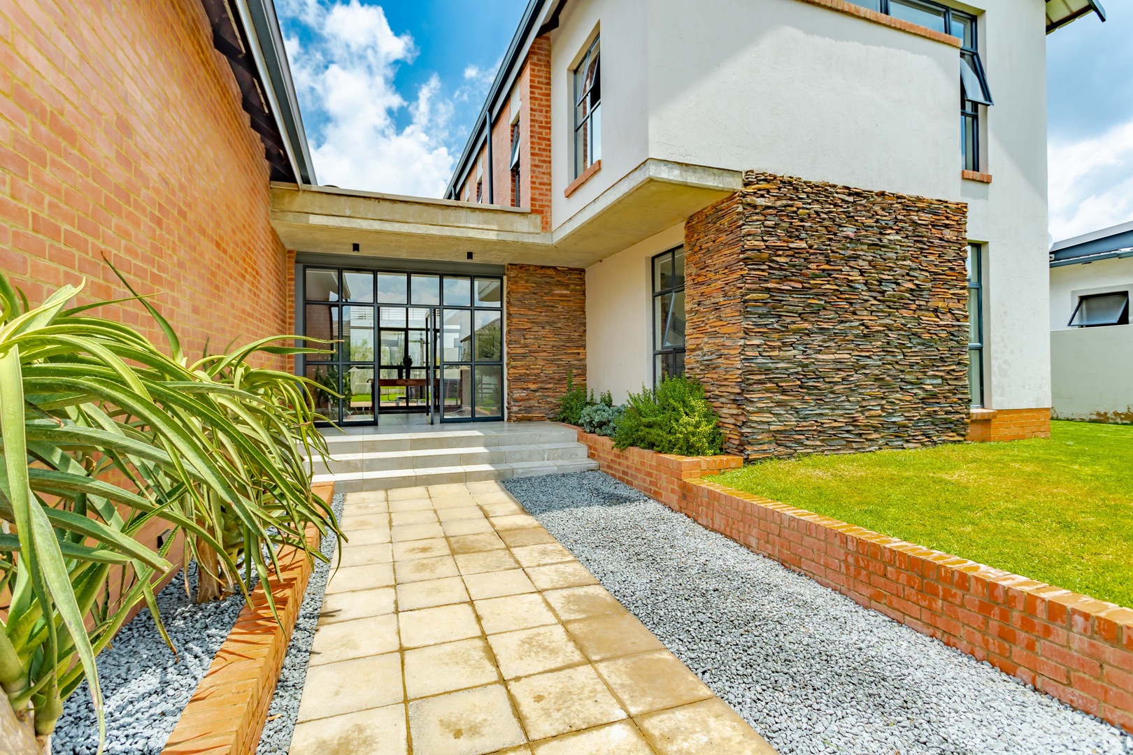 4 Bedroom House For Sale in The Hills Game Reserve Estate RE/MAX™ of