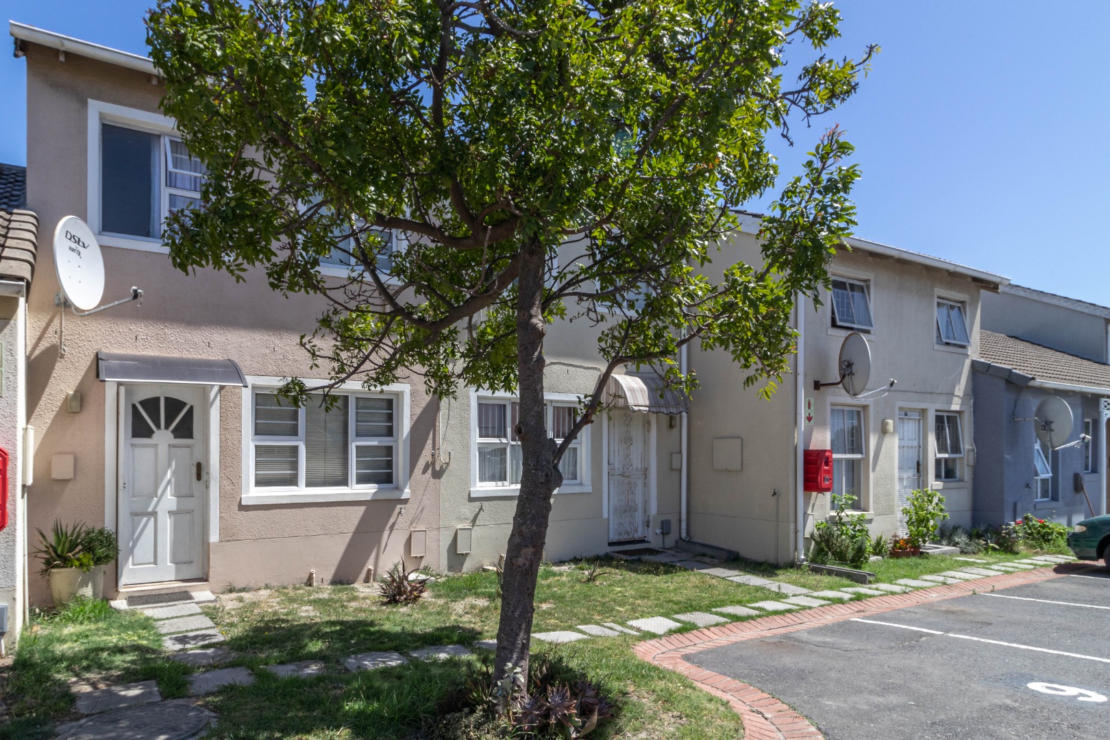 Property and houses for sale in Thornton, Cape Town RE/MAX