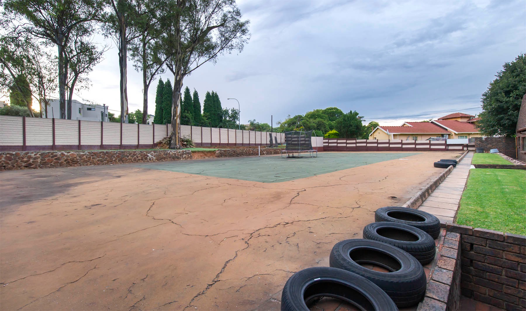 5 Bedroom House For Sale in St Andrews RE/MAX™ of Southern Africa