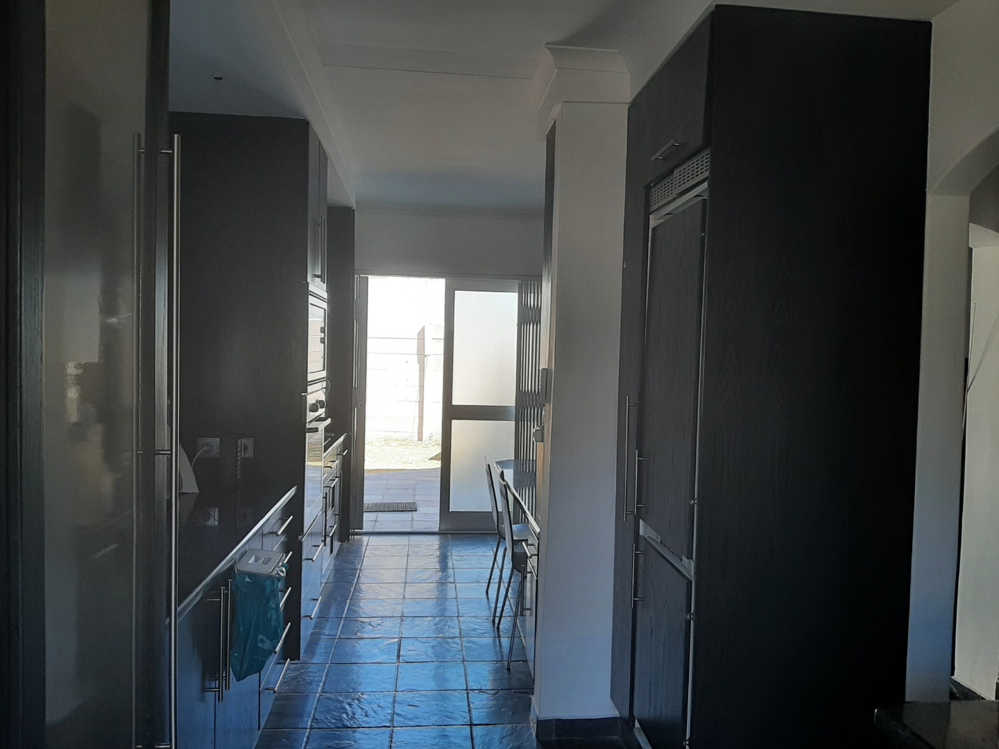 3 Bedroom Townhouse To Rent in Bloubergstrand RE/MAX™ of Southern Africa