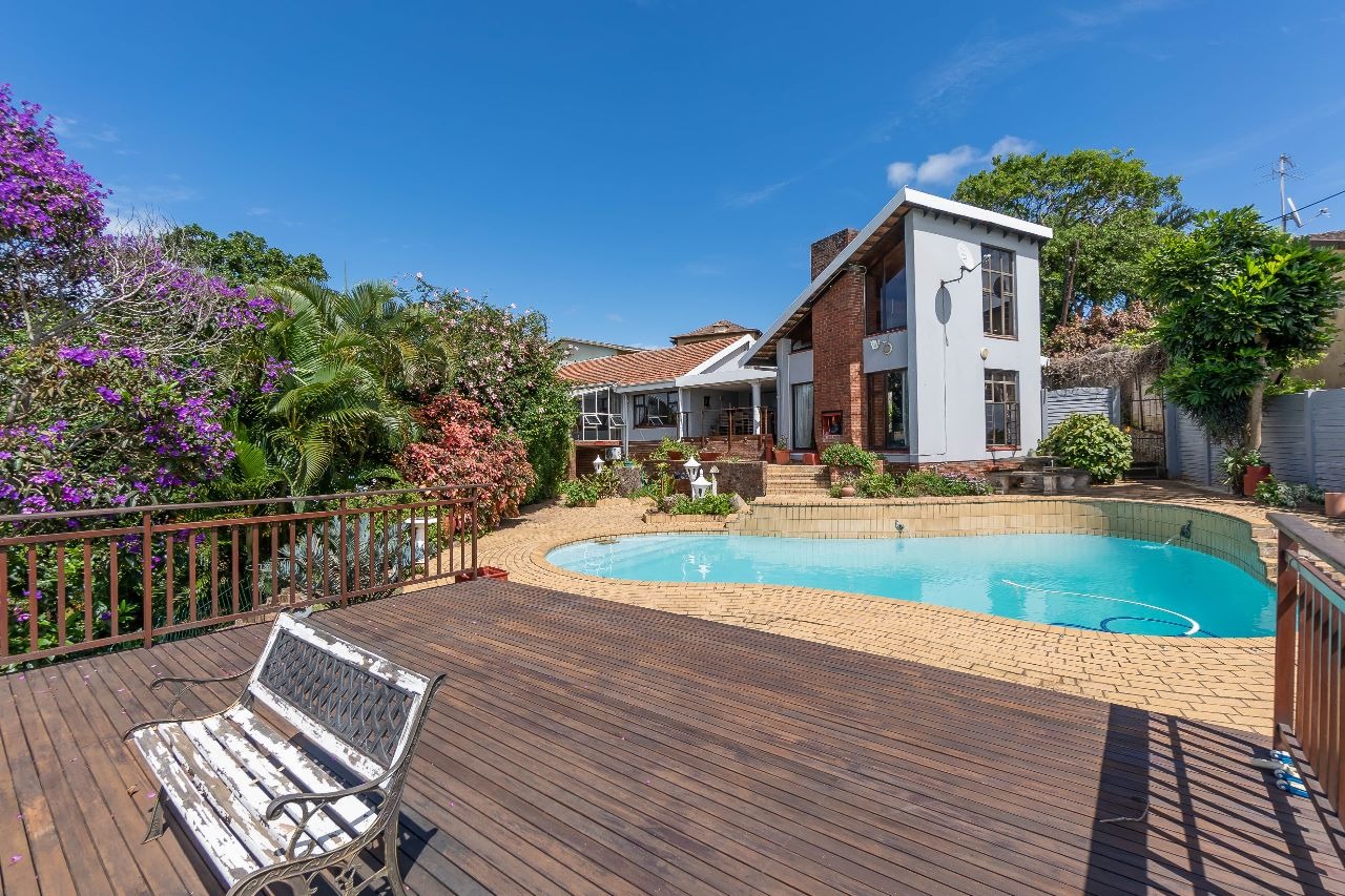 4 Bedroom House For Sale in Amanzimtoti RE/MAX™ of Southern Africa