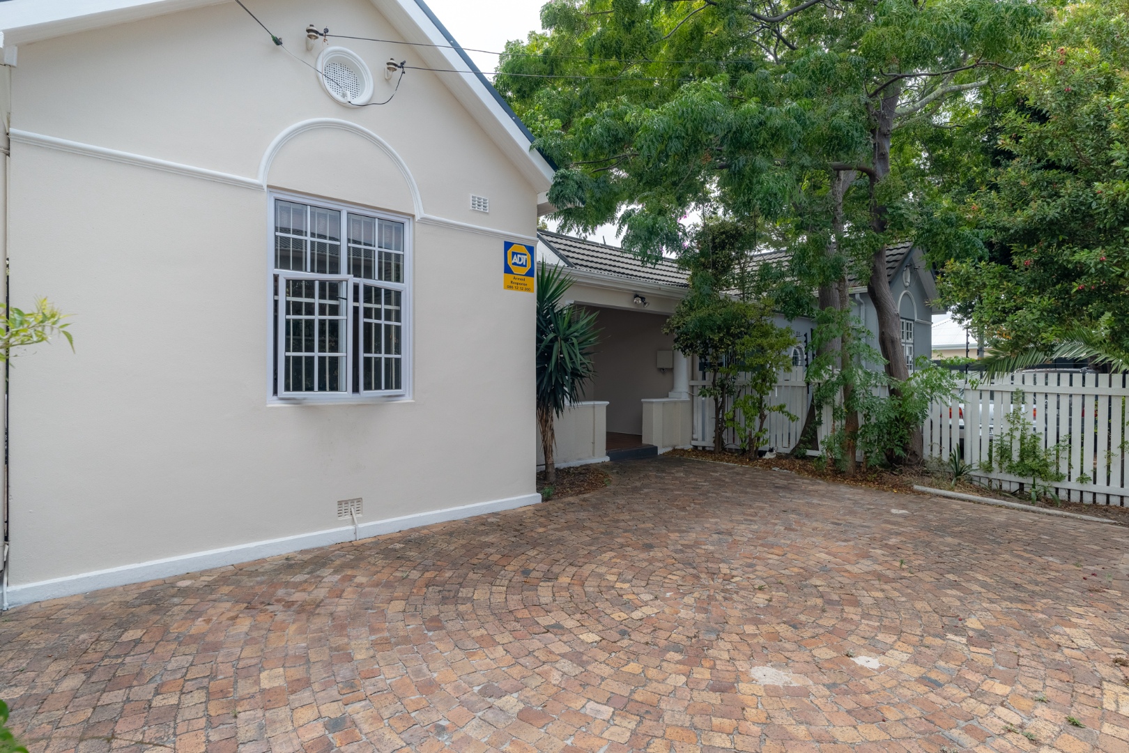 2 Bedroom House For Sale in Wynberg Upper RE/MAX™ of Southern Africa