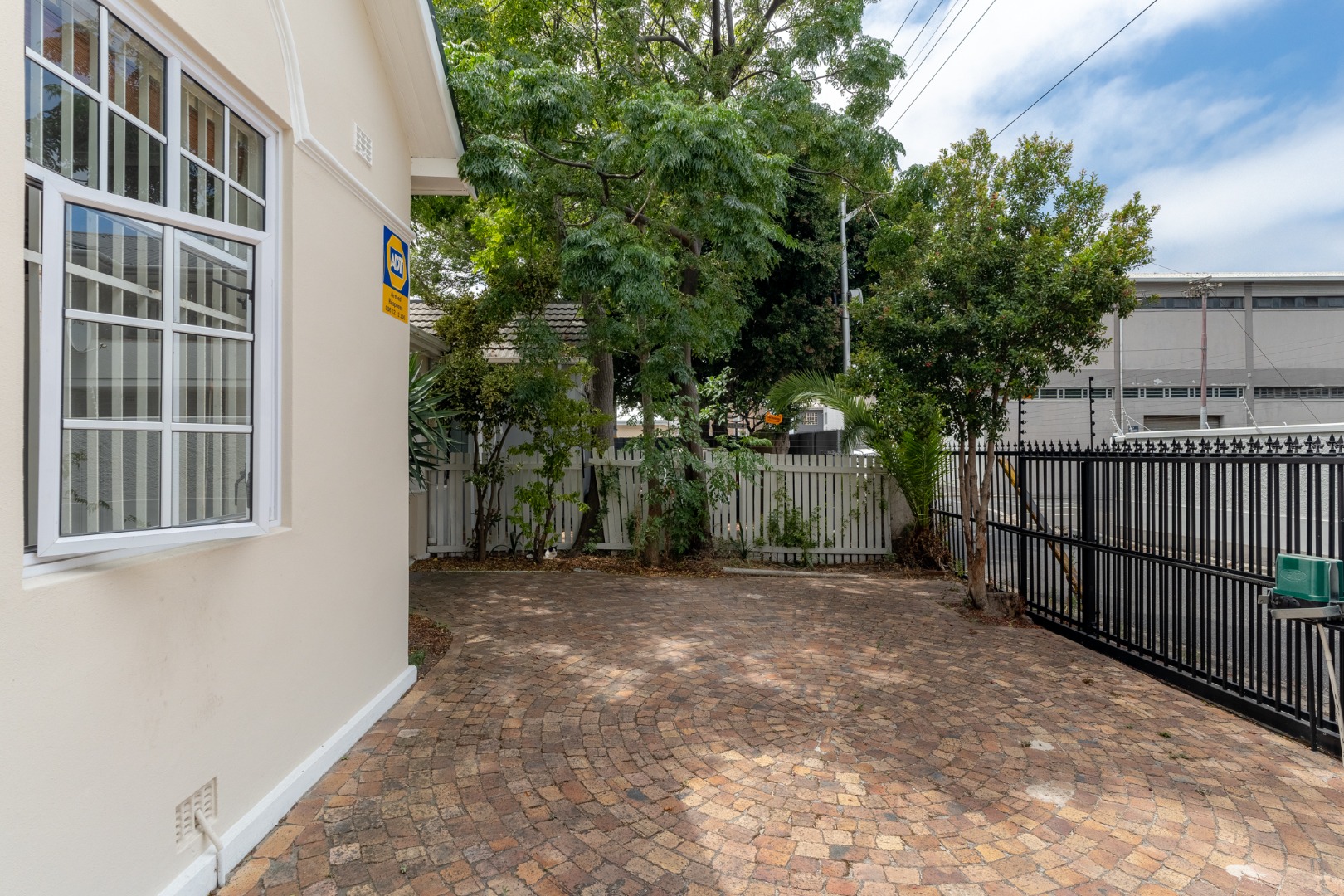 2 Bedroom House For Sale in Wynberg Upper RE/MAX™ of Southern Africa