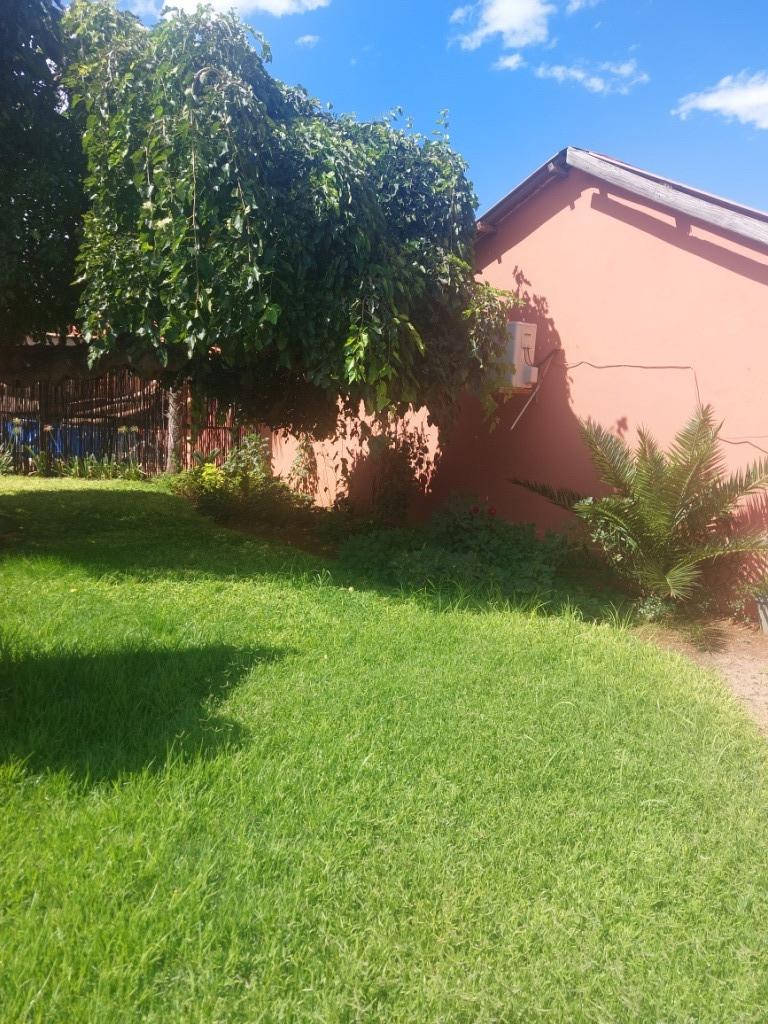 3 Bedroom House For Sale in Ritchie RE/MAX™ of Southern Africa