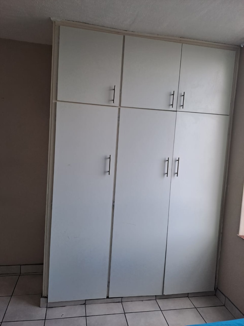 2 Bedroom Apartment / Flat To Rent in Musgrave RE/MAX™ of Southern Africa