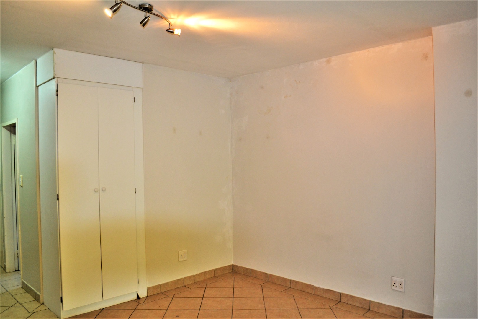 1 Bedroom Apartment / Flat To Rent in Tijger Vallei RE/MAX™ of Southern Africa