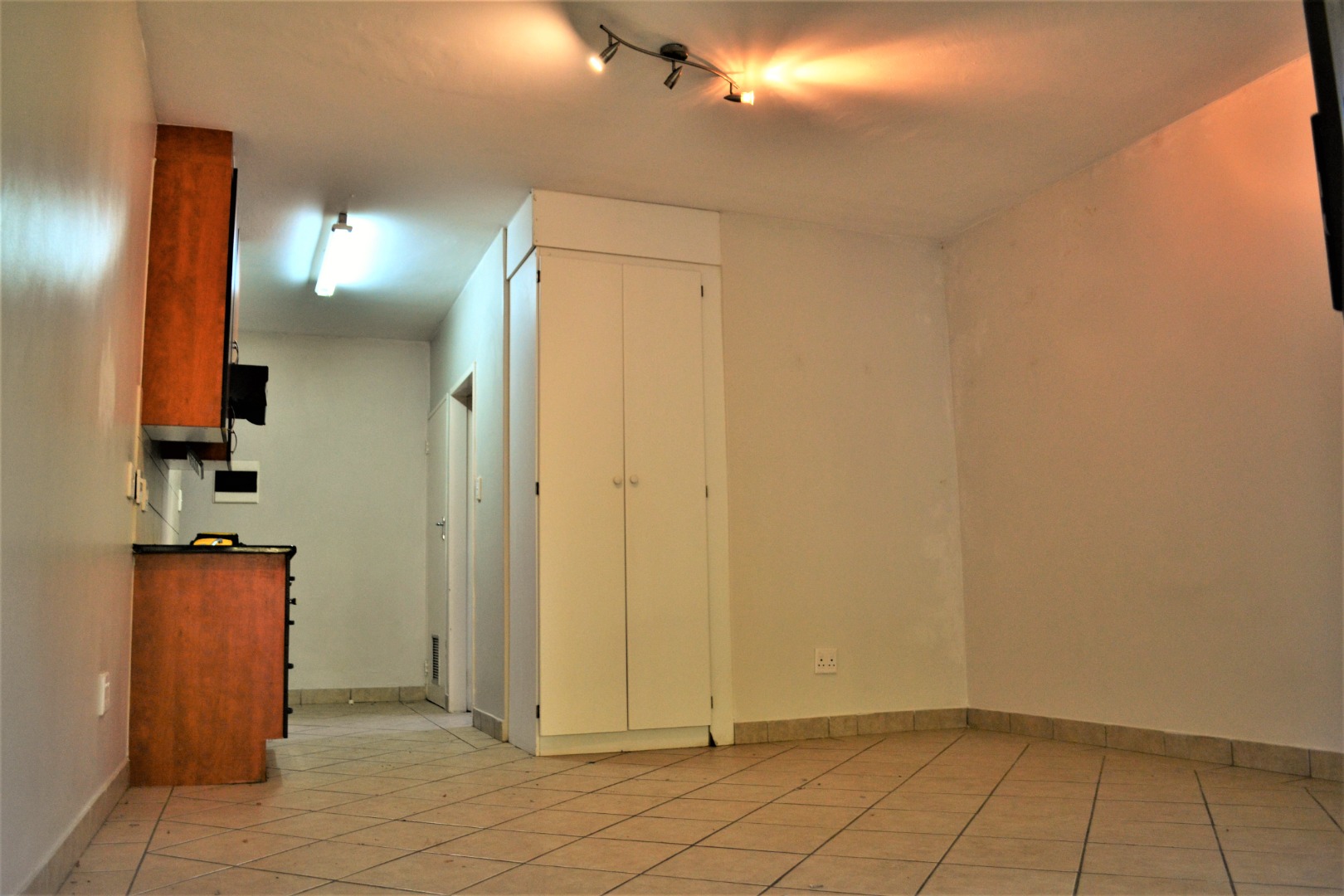 1 Bedroom Apartment / Flat To Rent in Tijger Vallei RE/MAX™ of Southern Africa