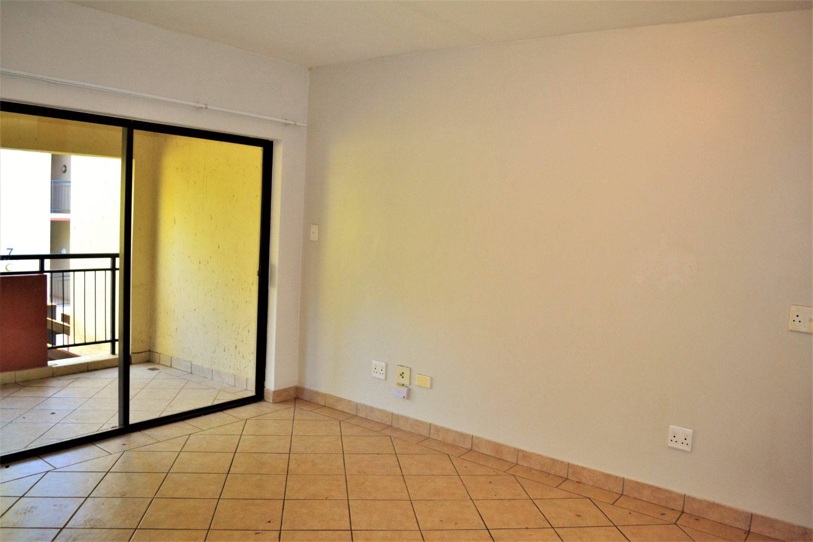 1 Bedroom Apartment / Flat To Rent in Tijger Vallei RE/MAX™ of Southern Africa