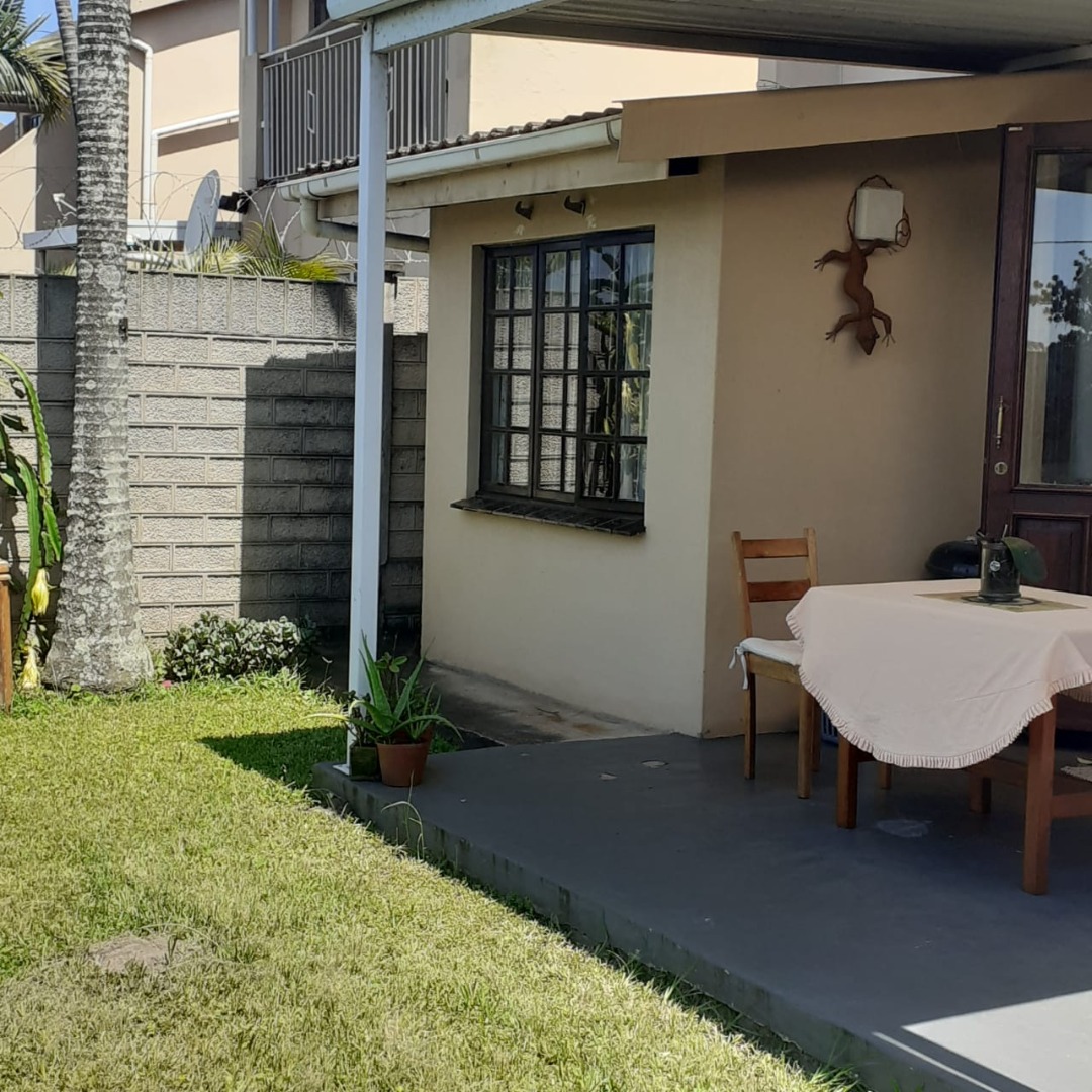 3 Bedroom Townhouse For Sale in Malvern RE/MAX™ of Southern Africa