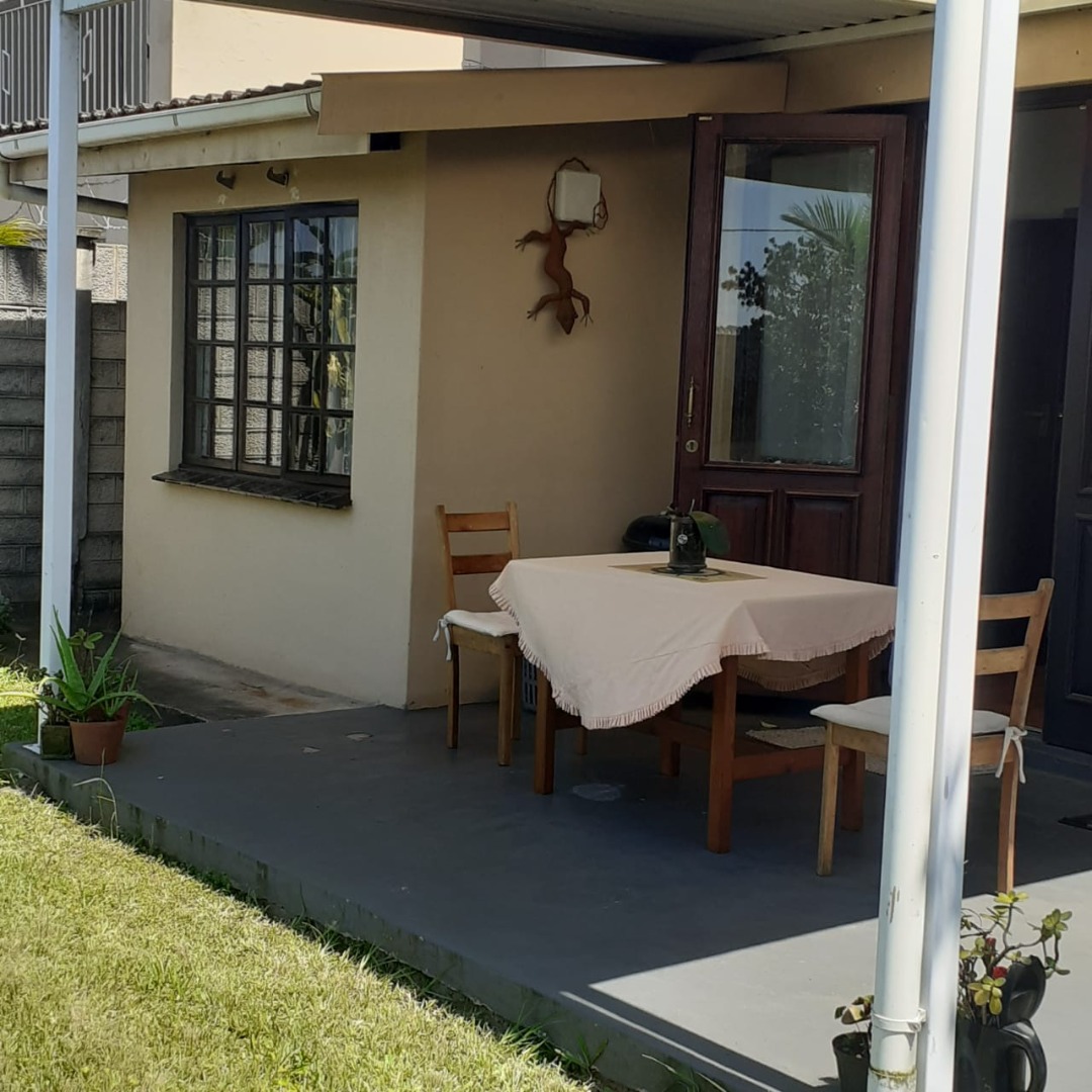3 Bedroom Townhouse For Sale in Malvern RE/MAX™ of Southern Africa