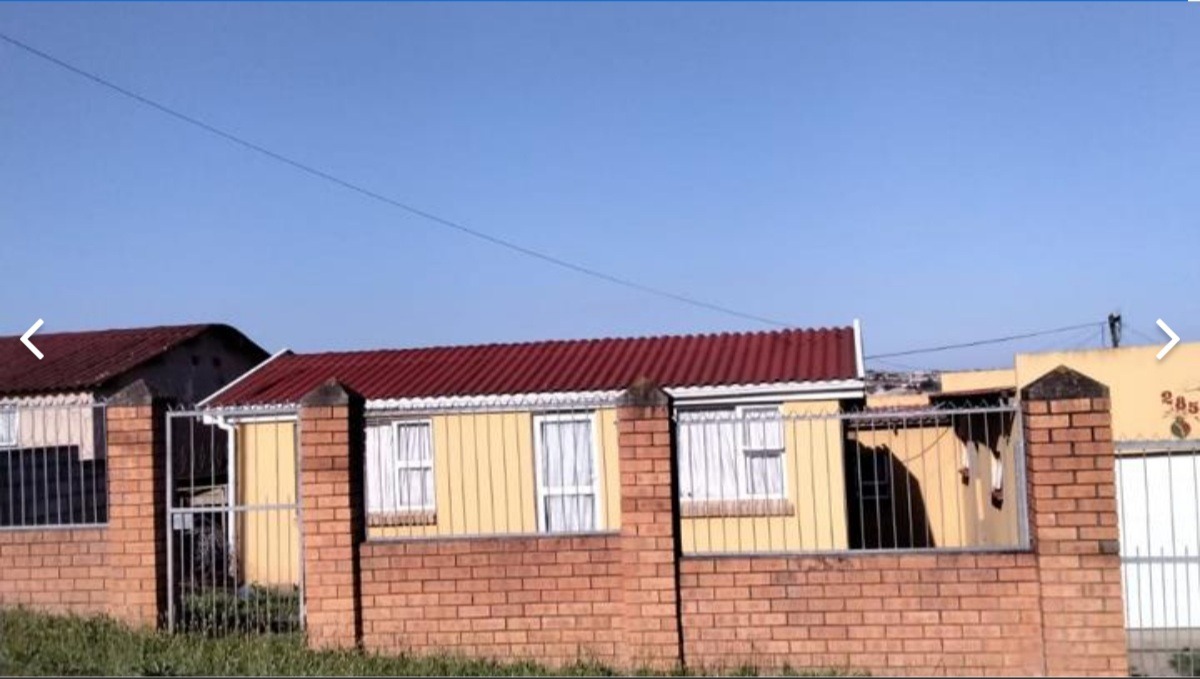 2 Bedroom House For Sale in Mdantsane Nu 16 RE/MAX™ of Southern Africa