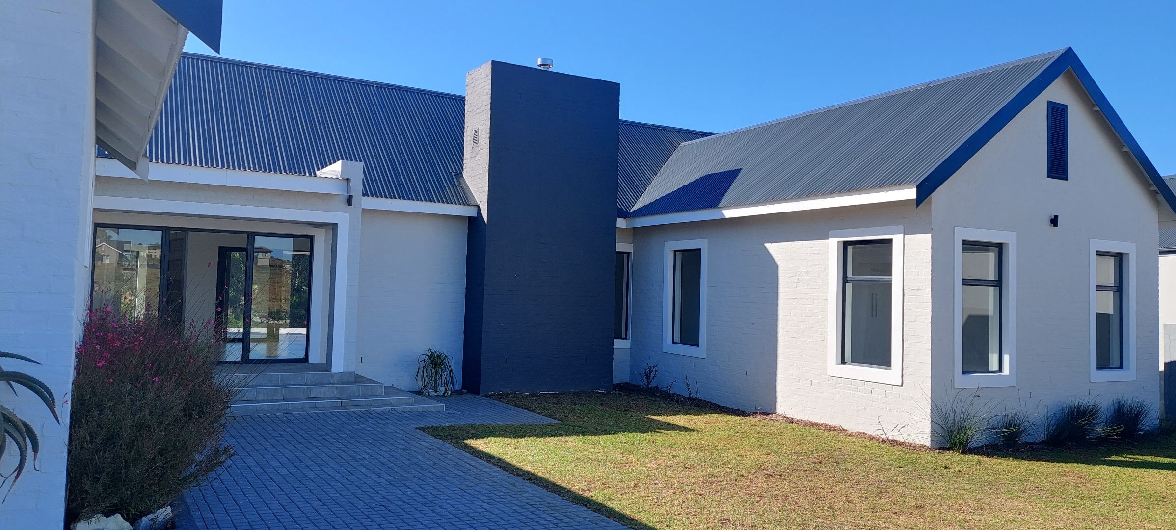 4 Bedroom House For Sale in Royalston Residential Estate & Wildlife