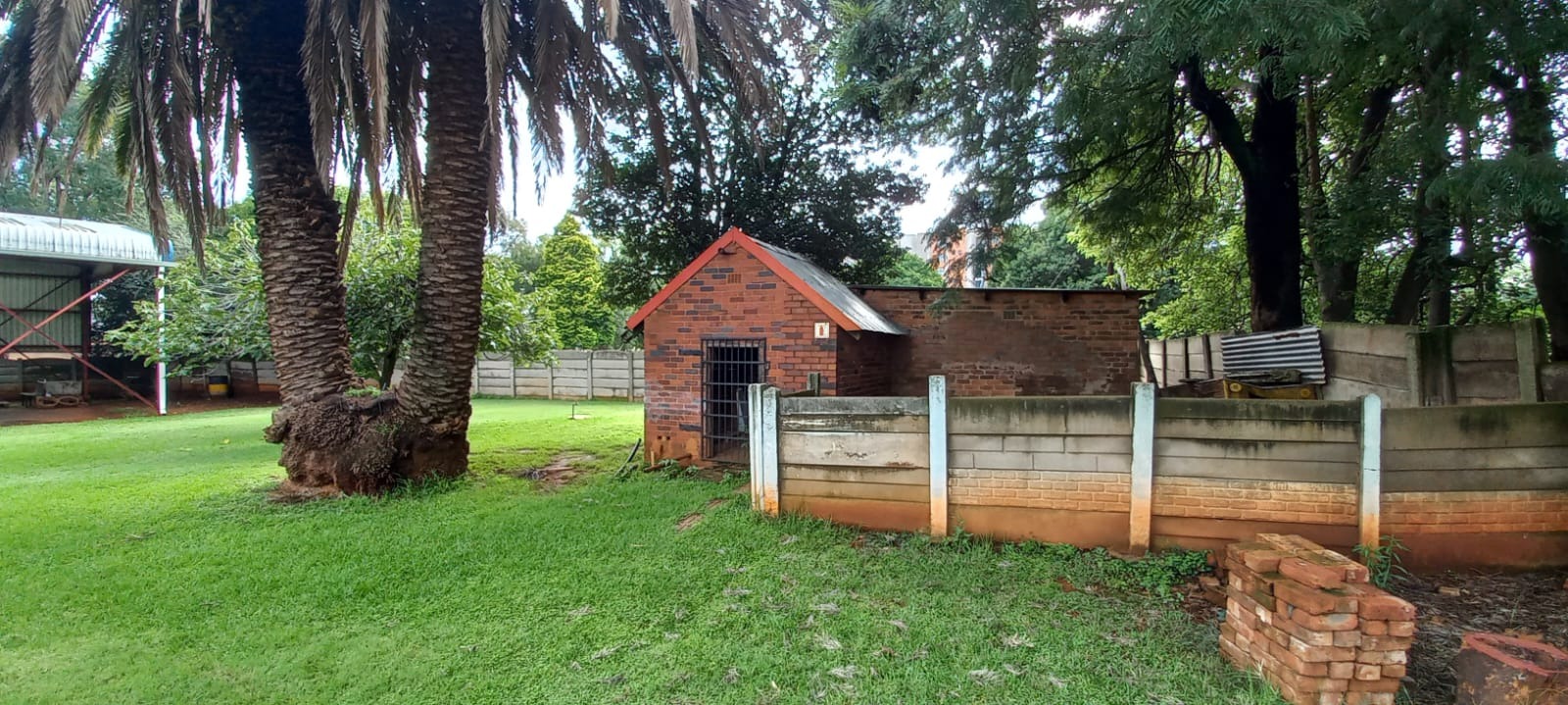 Commercial Property in Rhodesfield For Sale RE/MAX™ of Southern Africa