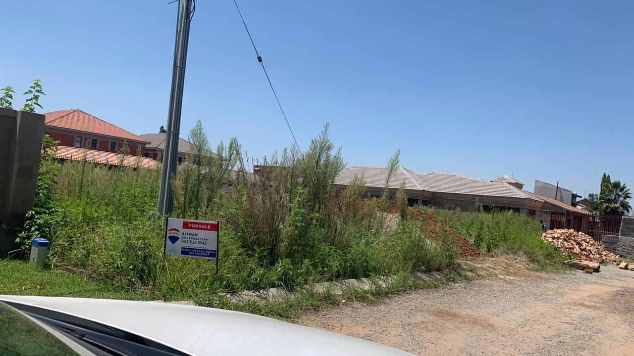 Vacant Land / Plot in Azaadville Gardens For Sale RE/MAX™ of Southern