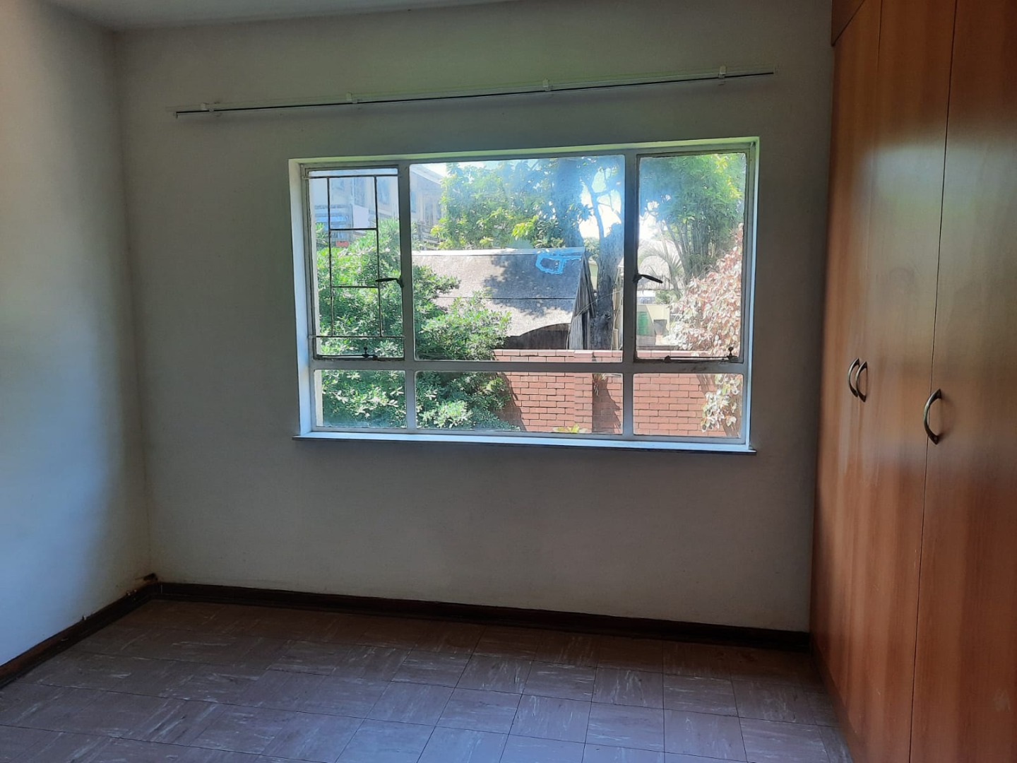 1 Bedroom Apartment / Flat To Rent in Bluff RE/MAX™ of Southern Africa