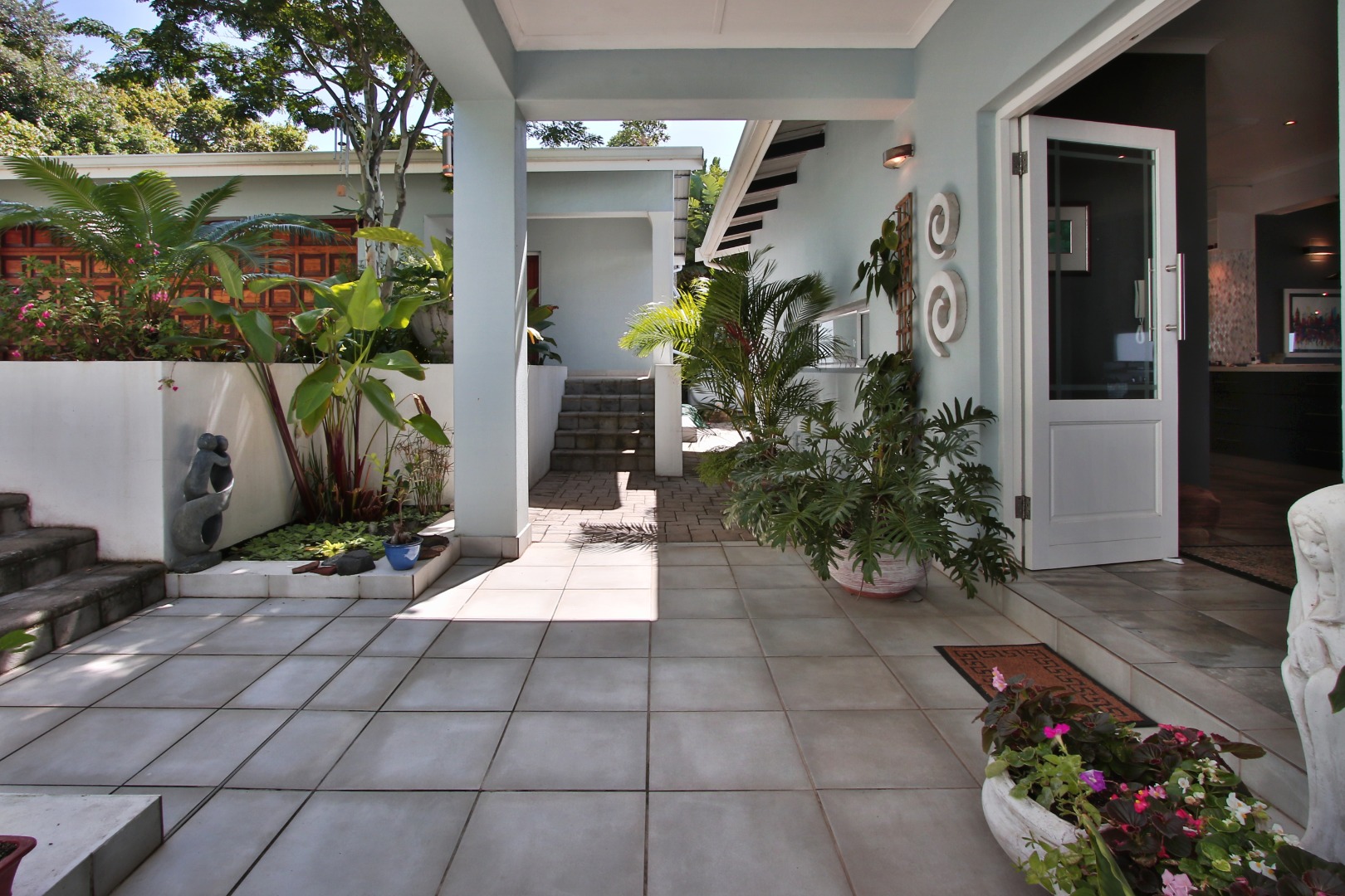 4 Bedroom House For Sale in Trafalgar RE/MAX™ of Southern Africa