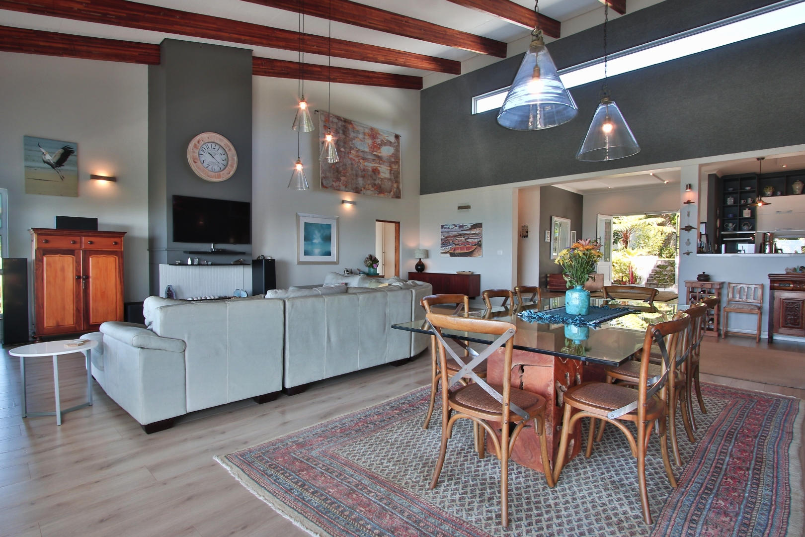 4 Bedroom House For Sale in Trafalgar RE/MAX™ of Southern Africa