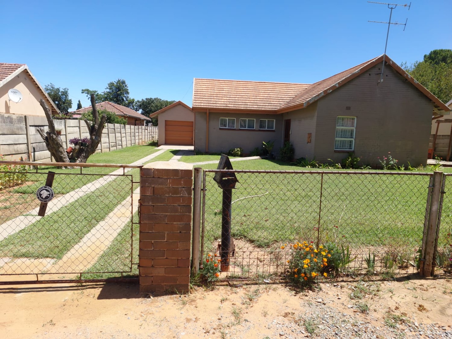 3 Bedroom House For Sale in Saaiplaas RE/MAX™ of Southern Africa