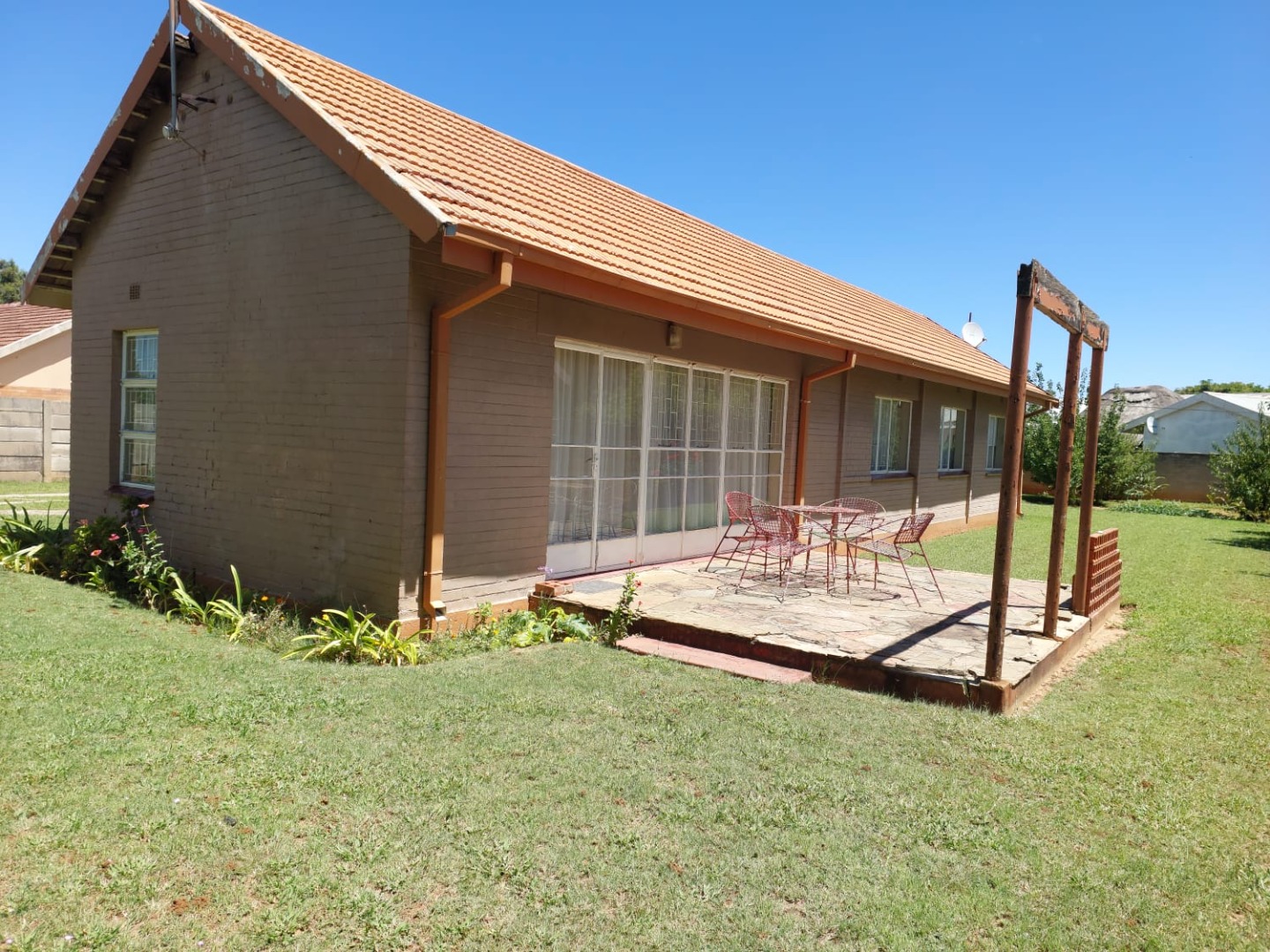 3 Bedroom House For Sale in Saaiplaas RE/MAX™ of Southern Africa