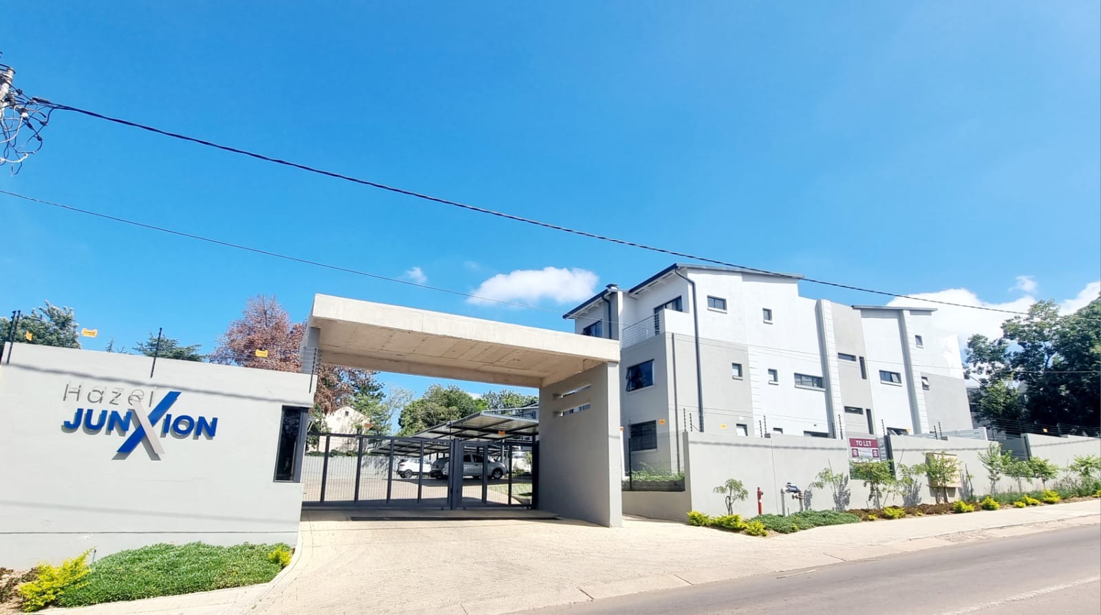 2 Bedroom Apartment / Flat For Sale in Menlo Park RE/MAX™ of Southern