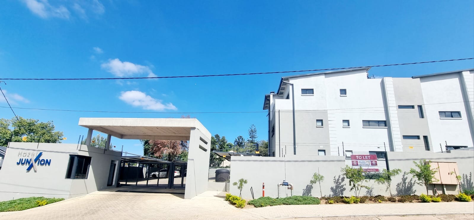 2 Bedroom Apartment / Flat For Sale in Menlo Park RE/MAX™ of Southern