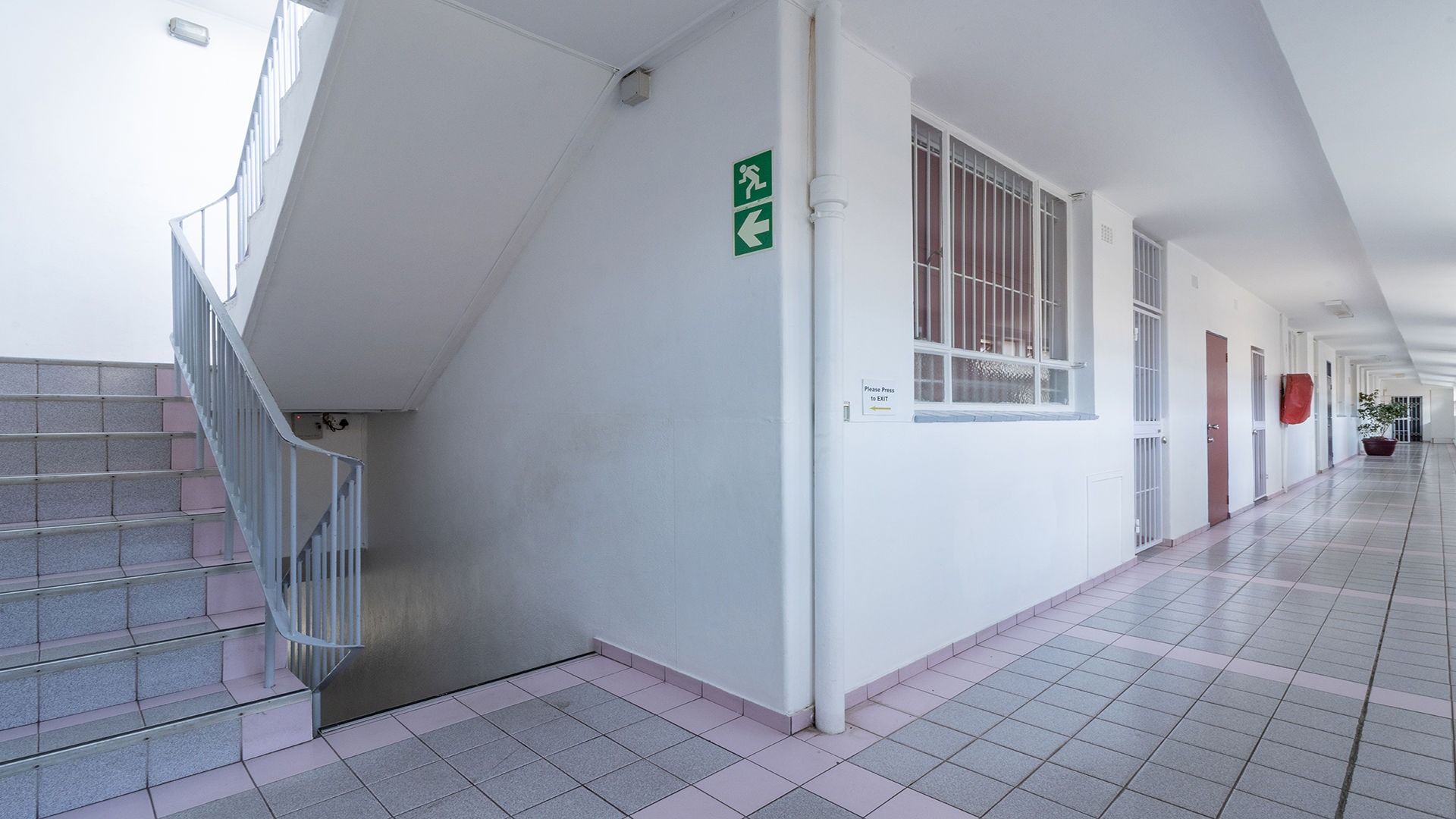 2 Bedroom Apartment / Flat For Sale in Oakdale RE/MAX™ of Southern Africa