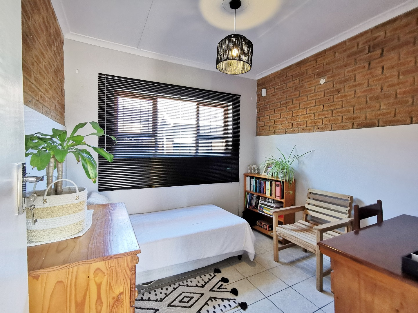3 Bedroom Apartment / Flat For Sale in Walmer RE/MAX™ of Southern Africa