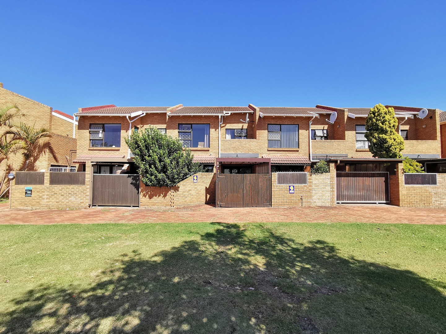 3 Bedroom Apartment / Flat For Sale in Walmer RE/MAX™ of Southern Africa