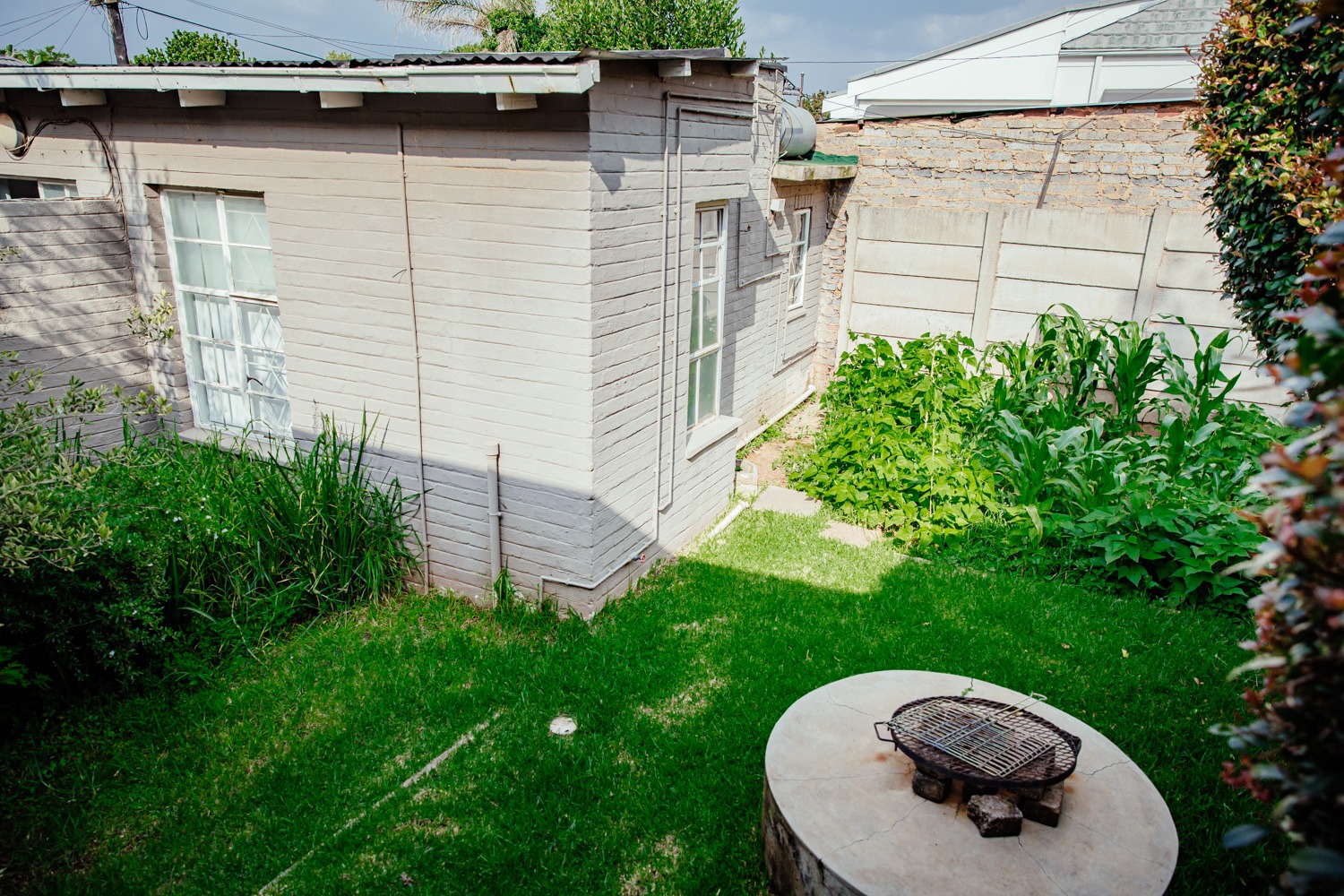 2 Bedroom House For Sale in Melville RE/MAX™ of Southern Africa