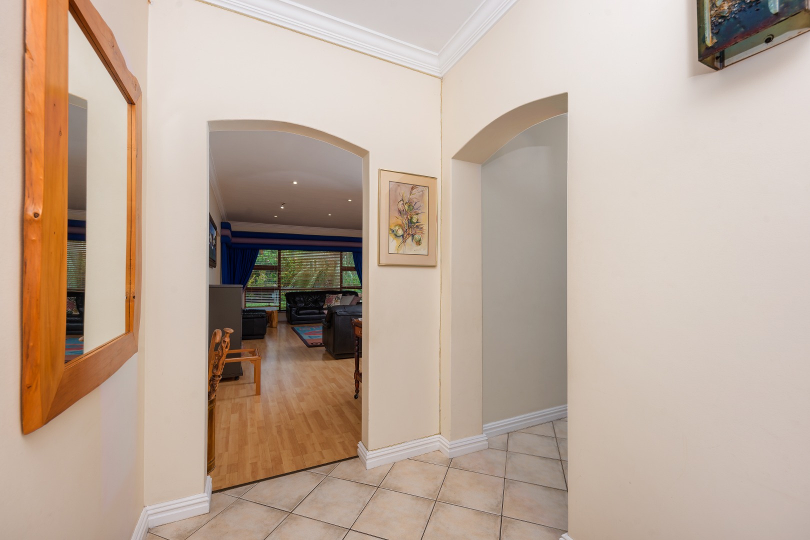 6 Bedroom House For Sale in Dormehls Drift RE/MAX™ of Southern Africa