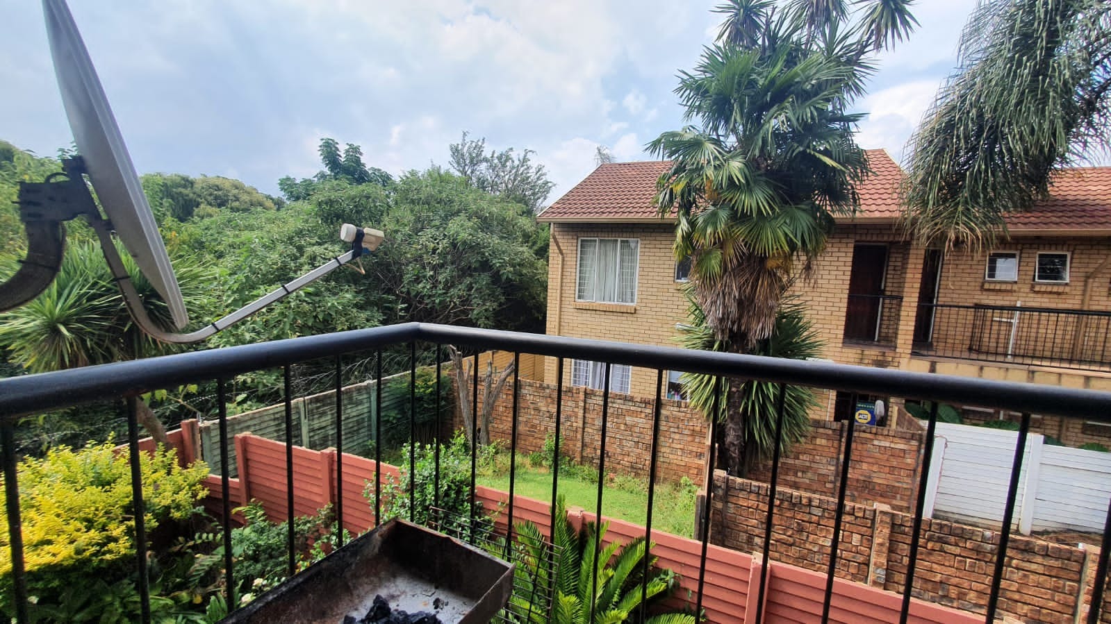 2 Bedroom Apartment / Flat To Rent in Willow Park Manor RE/MAX™ of