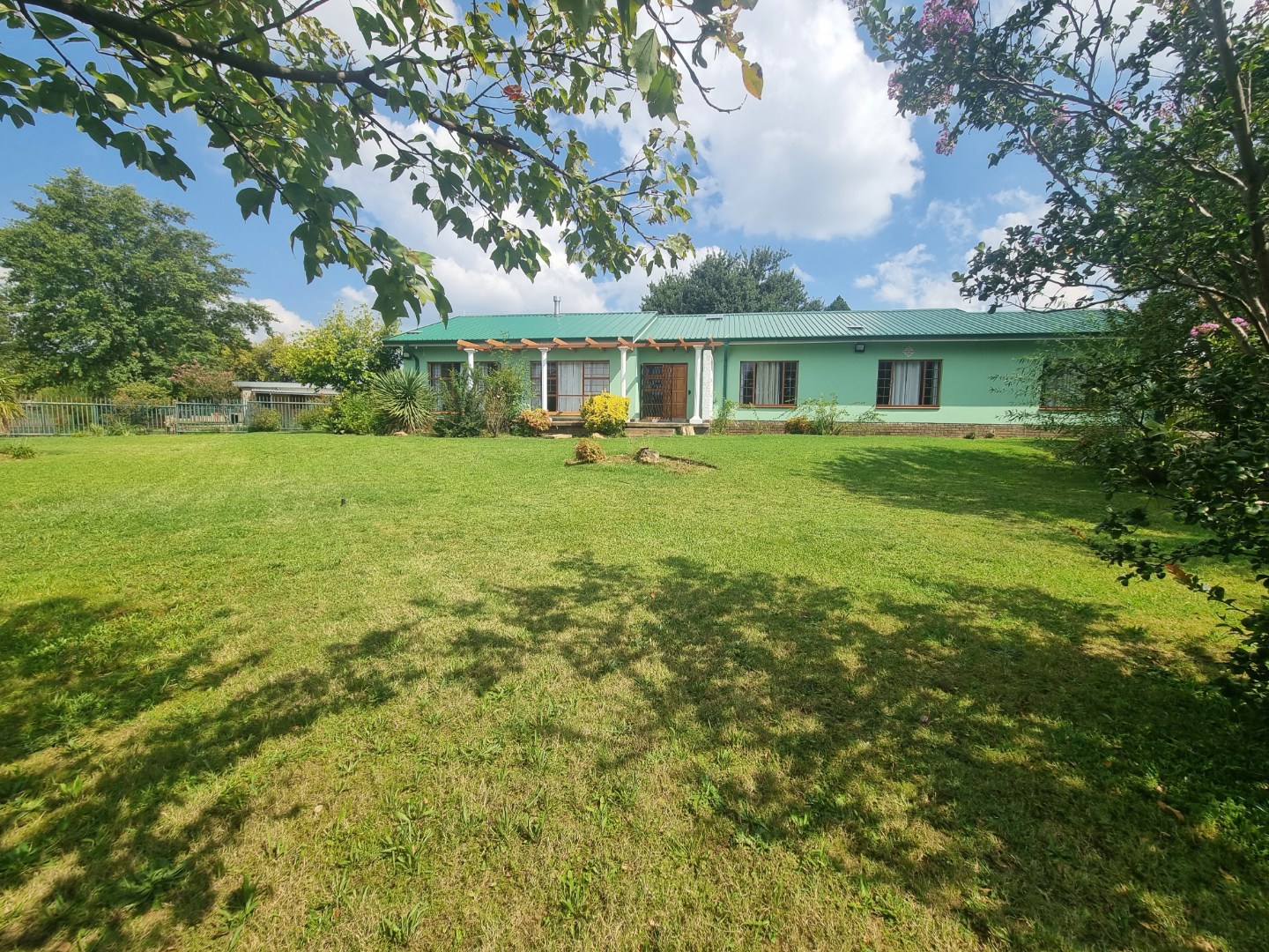 4 Bedroom House For Sale in Harrismith RE/MAX™ of Southern Africa