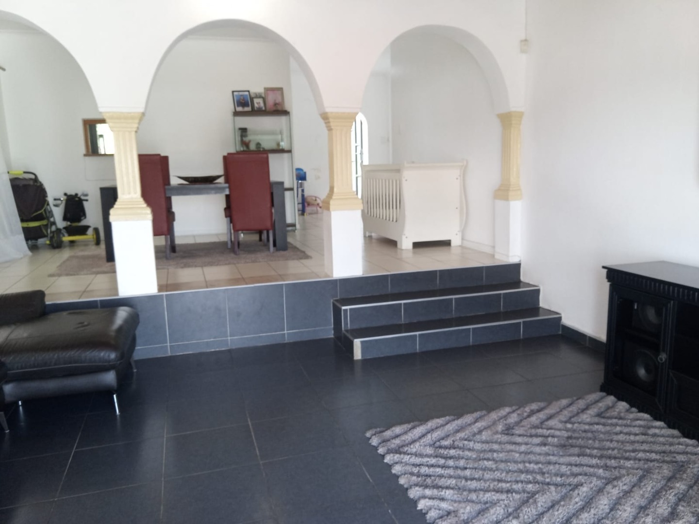 3 Bedroom House For Sale in Burlington Heights RE/MAX™ of Southern Africa