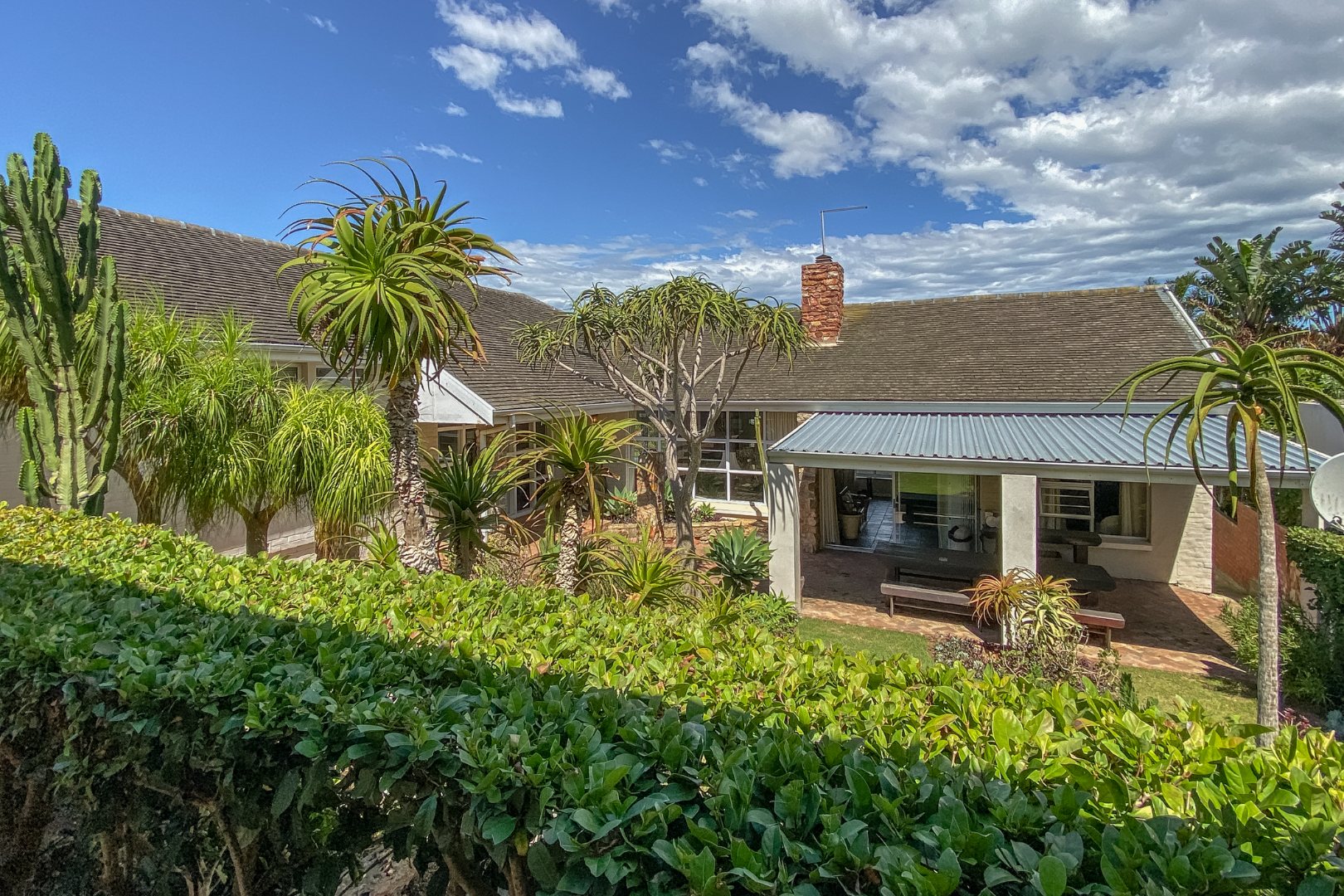 4 Bedroom House For Sale in Mill Park RE/MAX™ of Southern Africa