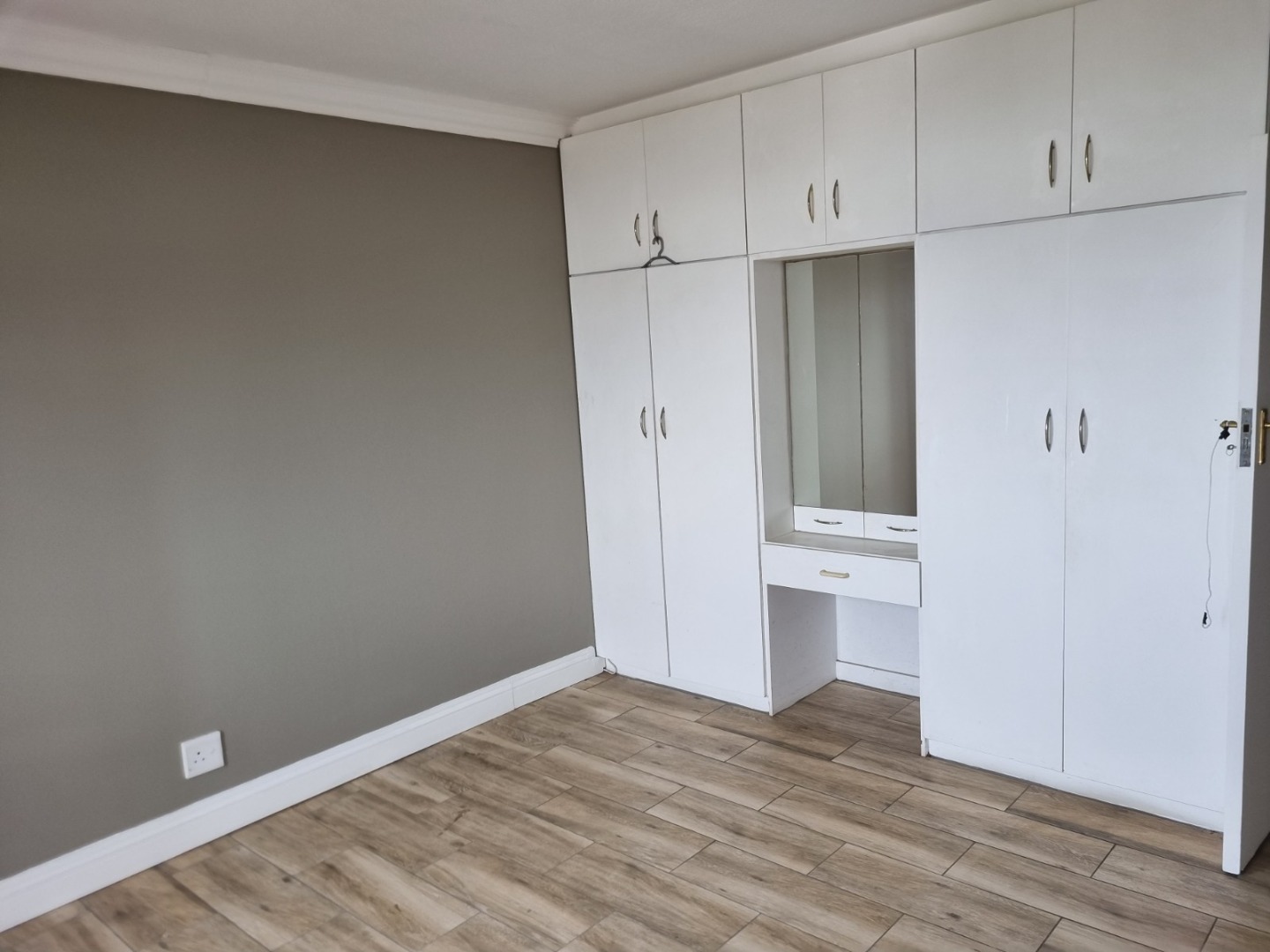 2 Bedroom Apartment / Flat For Sale in Central RE/MAX™ of