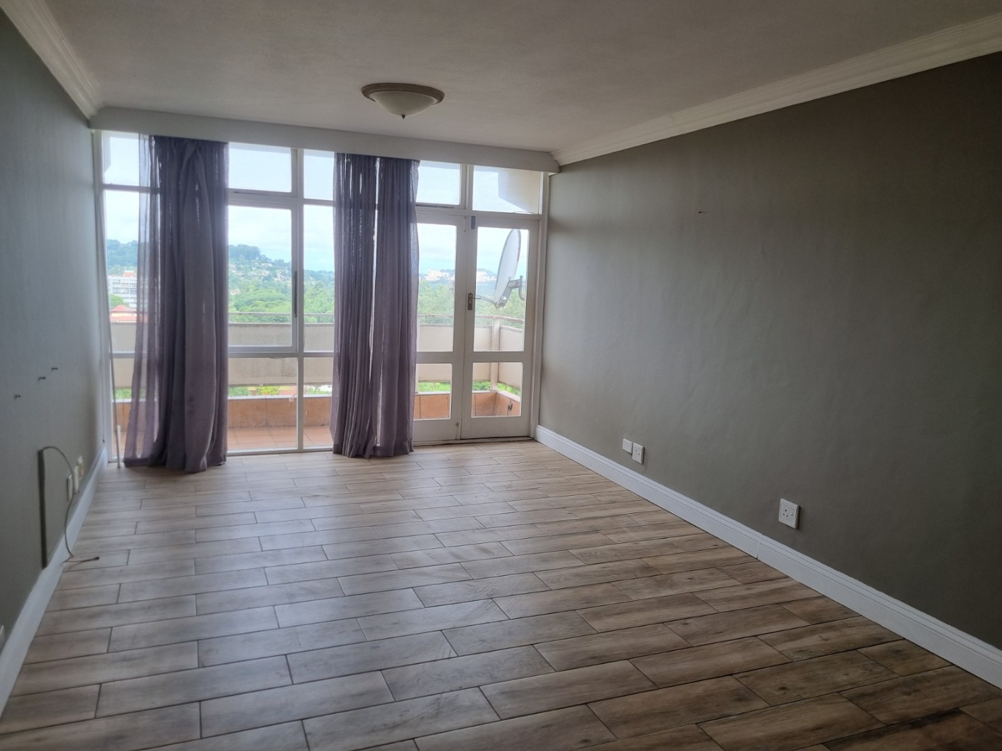 2 Bedroom Apartment / Flat For Sale in Central RE/MAX™ of