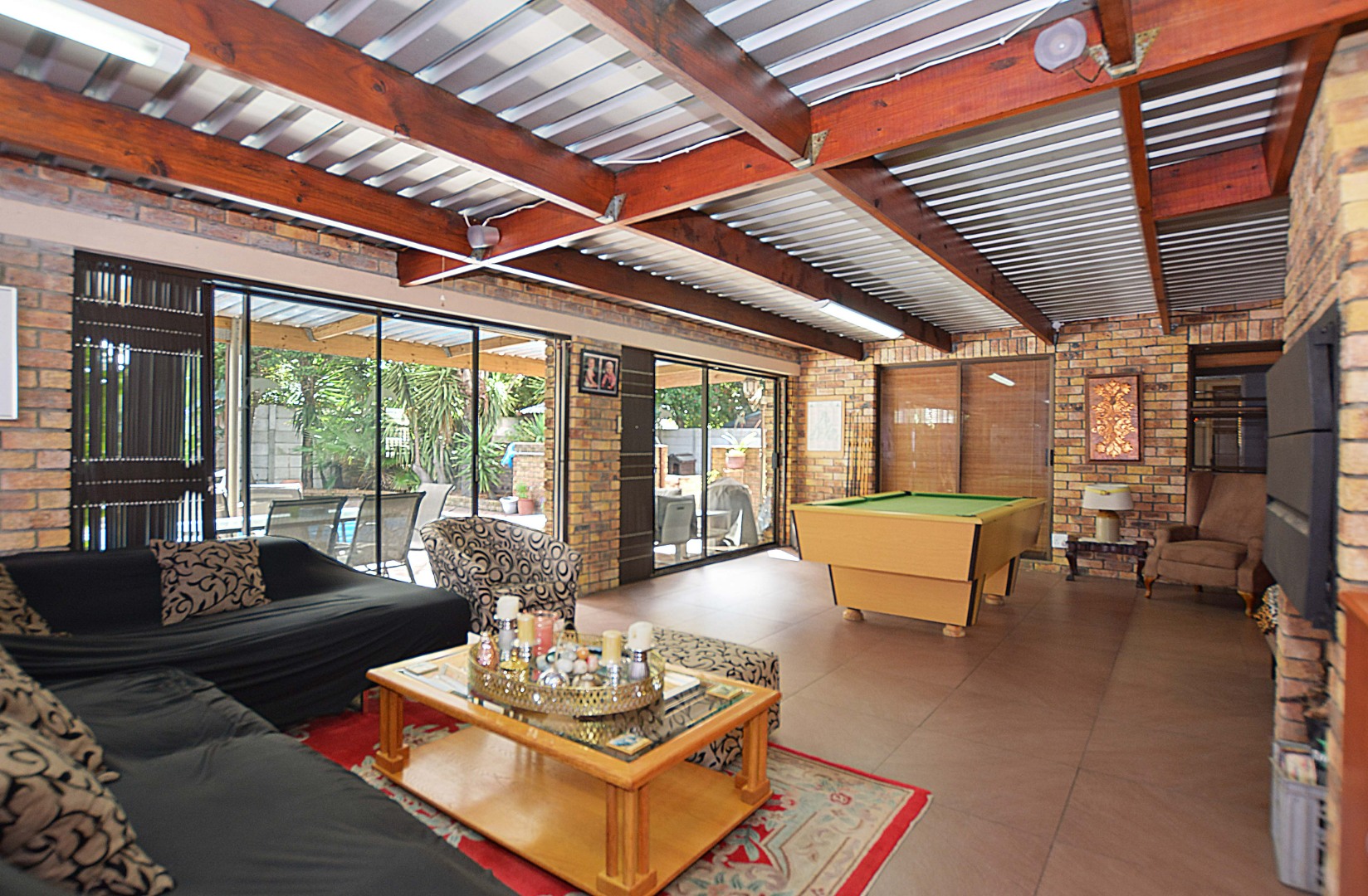 4 Bedroom House For Sale in Flamingo Vlei RE/MAX™ of Southern Africa