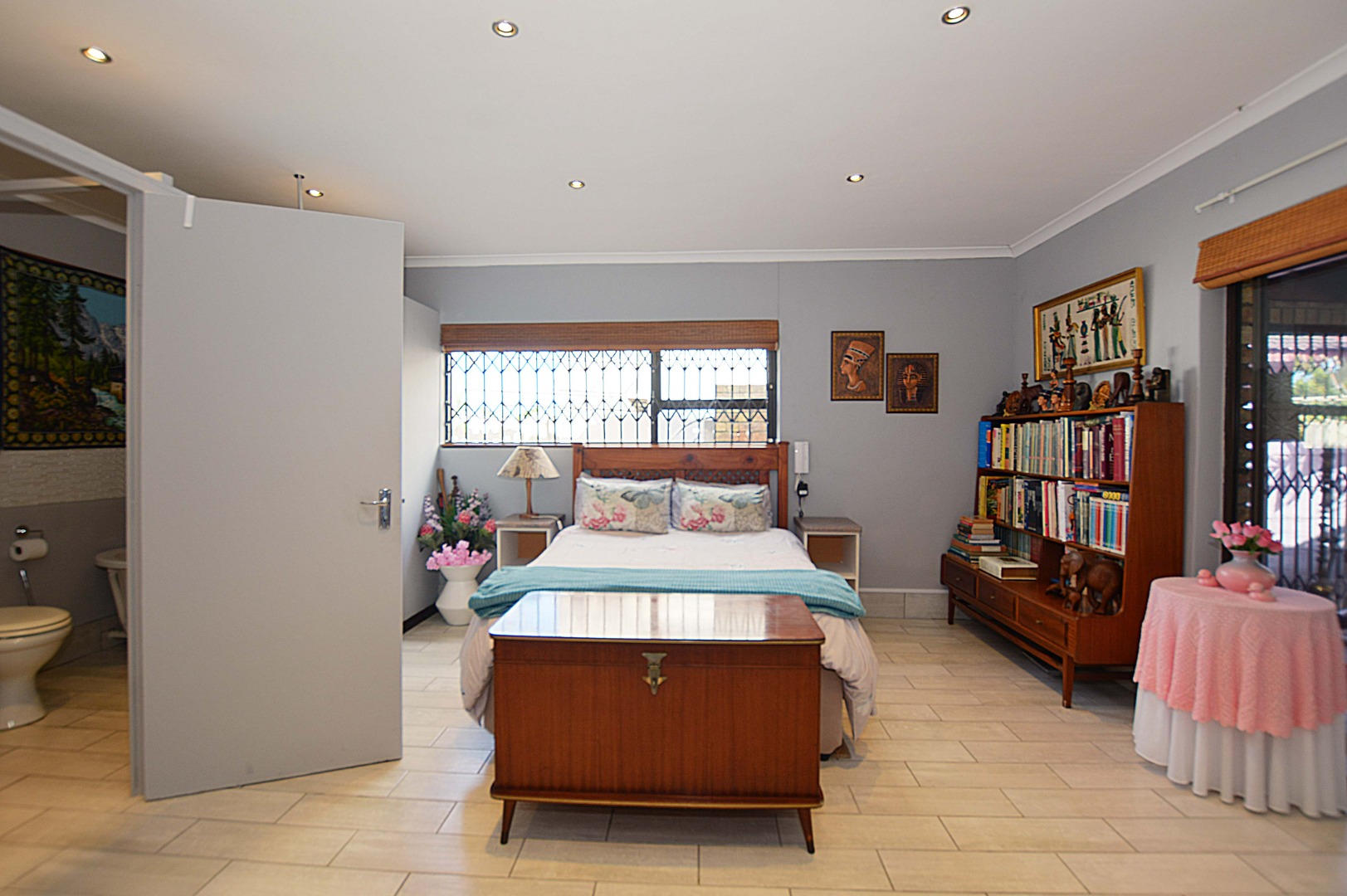 4 Bedroom House For Sale in Flamingo Vlei RE/MAX™ of Southern Africa