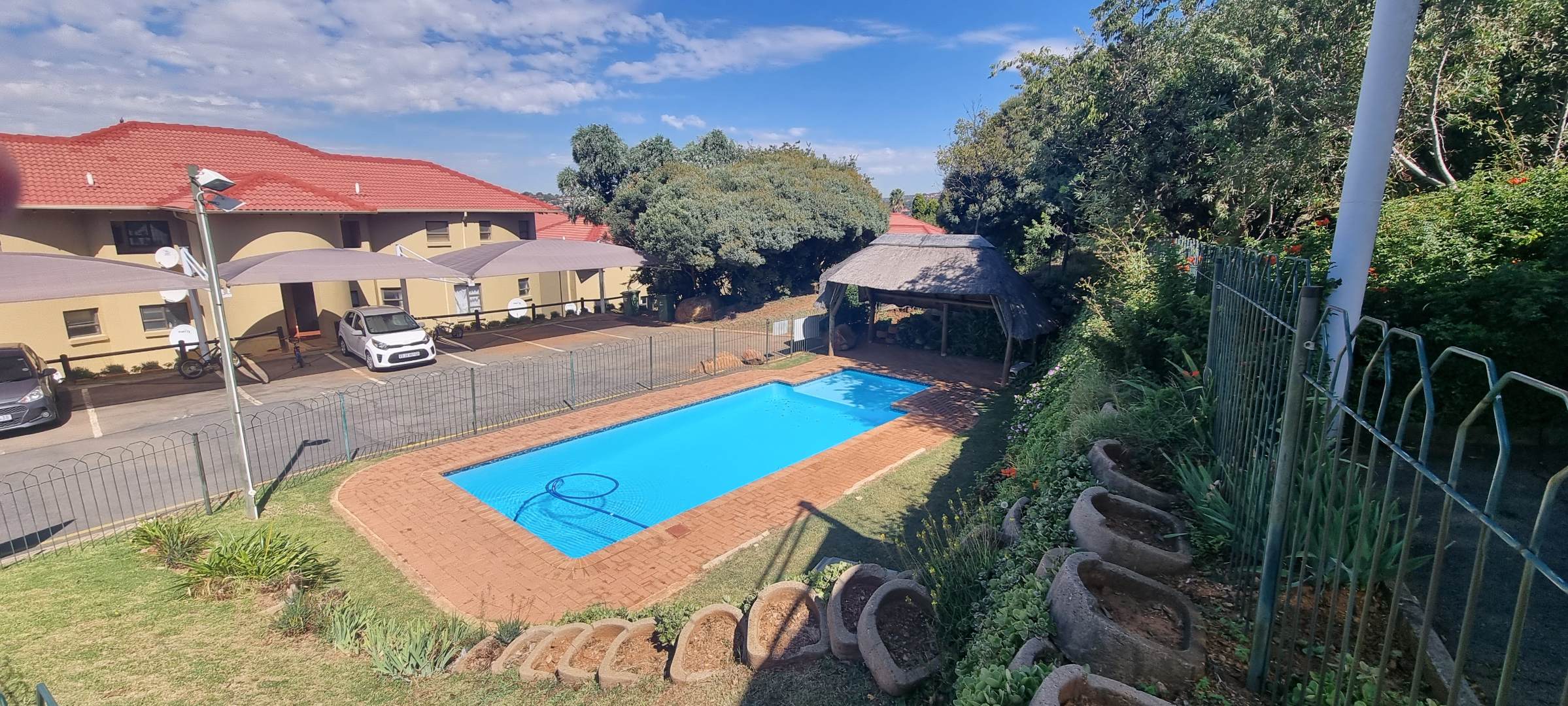 3 Bedroom Townhouse For Sale in Bassonia Rock RE/MAX™ of Southern Africa