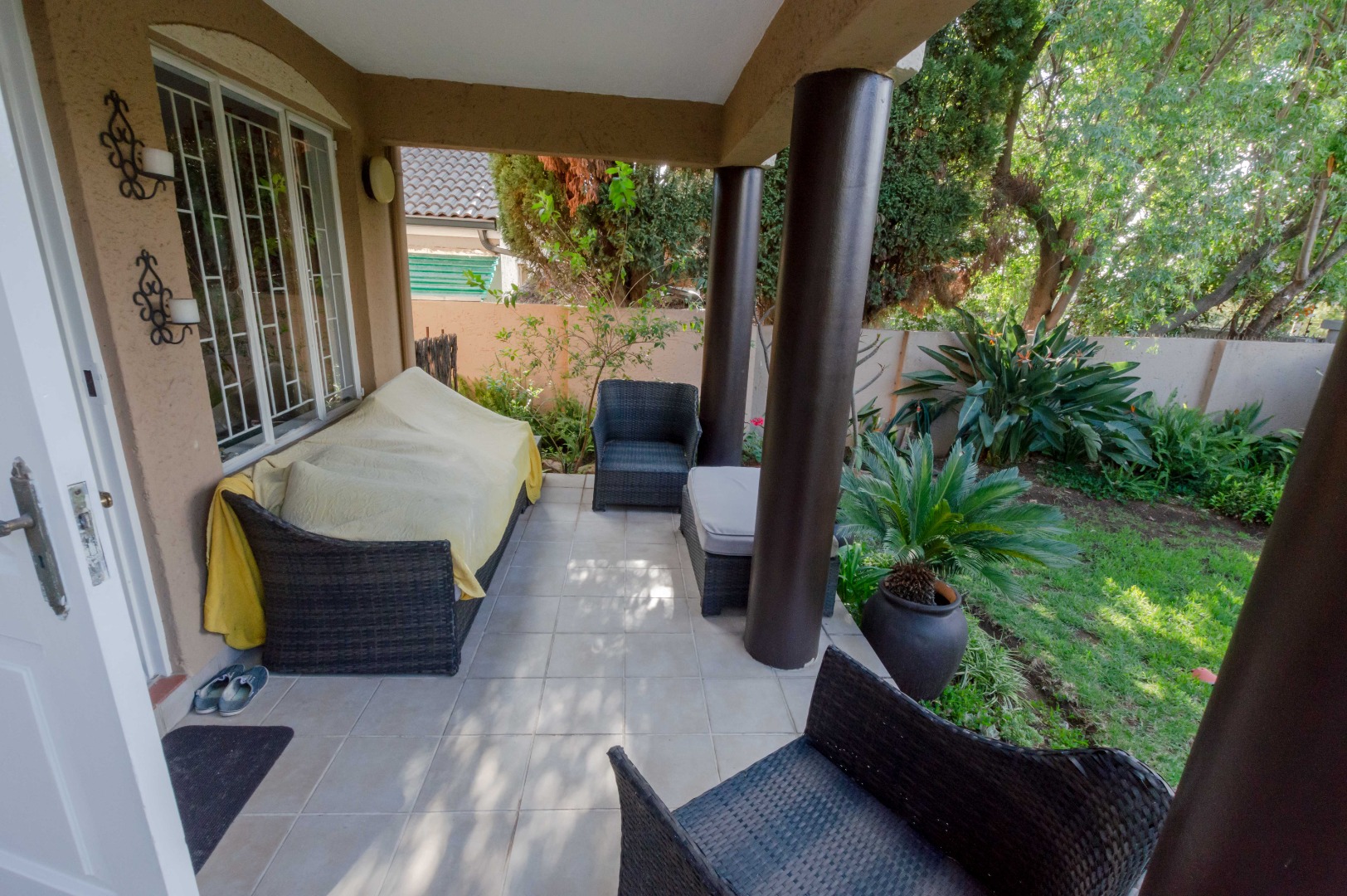 3 Bedroom House For Sale in Dowerglen Ext 3 RE/MAX™ of Southern Africa
