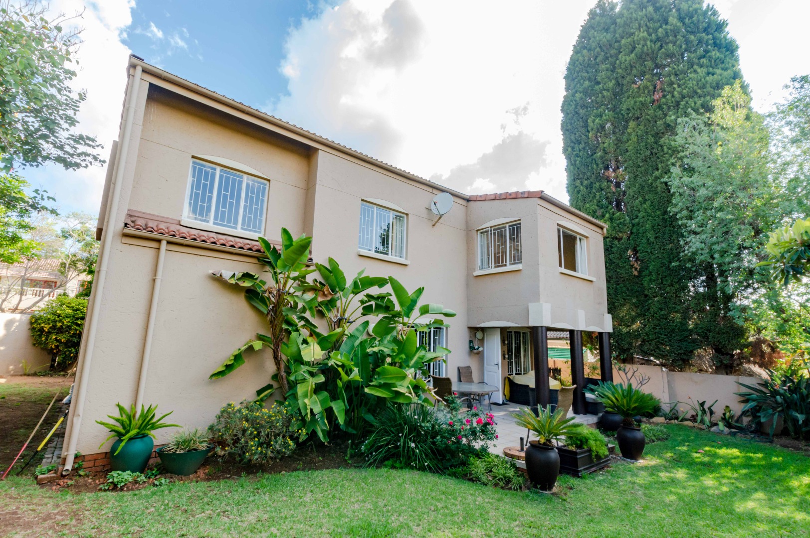 3 Bedroom House For Sale in Dowerglen Ext 3 RE/MAX™ of Southern Africa