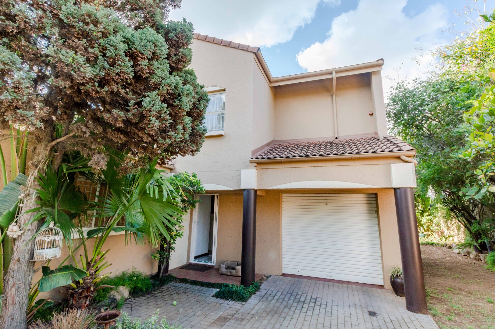 3 Bedroom House For Sale in Dowerglen Ext 3 RE/MAX™ of Southern Africa