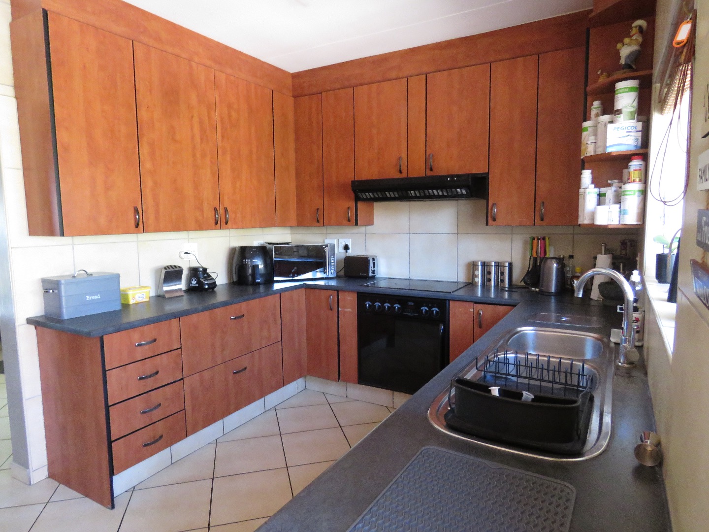 3 Bedroom House For Sale in Edenvale Central RE/MAX™ of Southern Africa