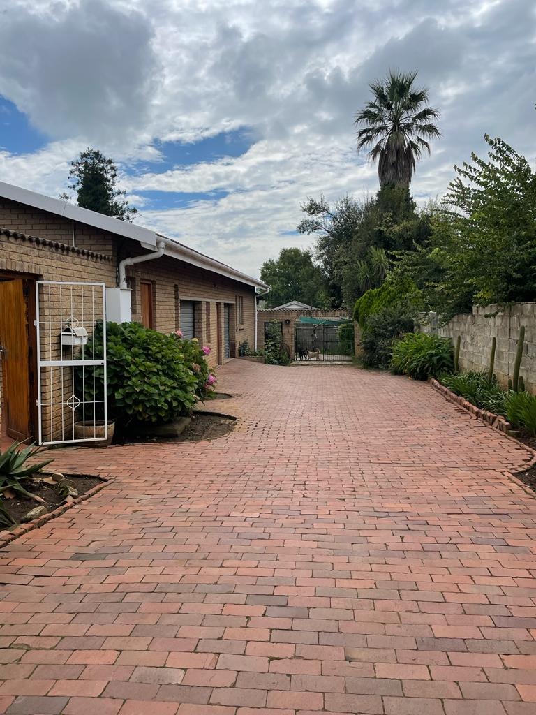 5 Bedroom House For Sale in Kokstad RE/MAX™ of Southern Africa